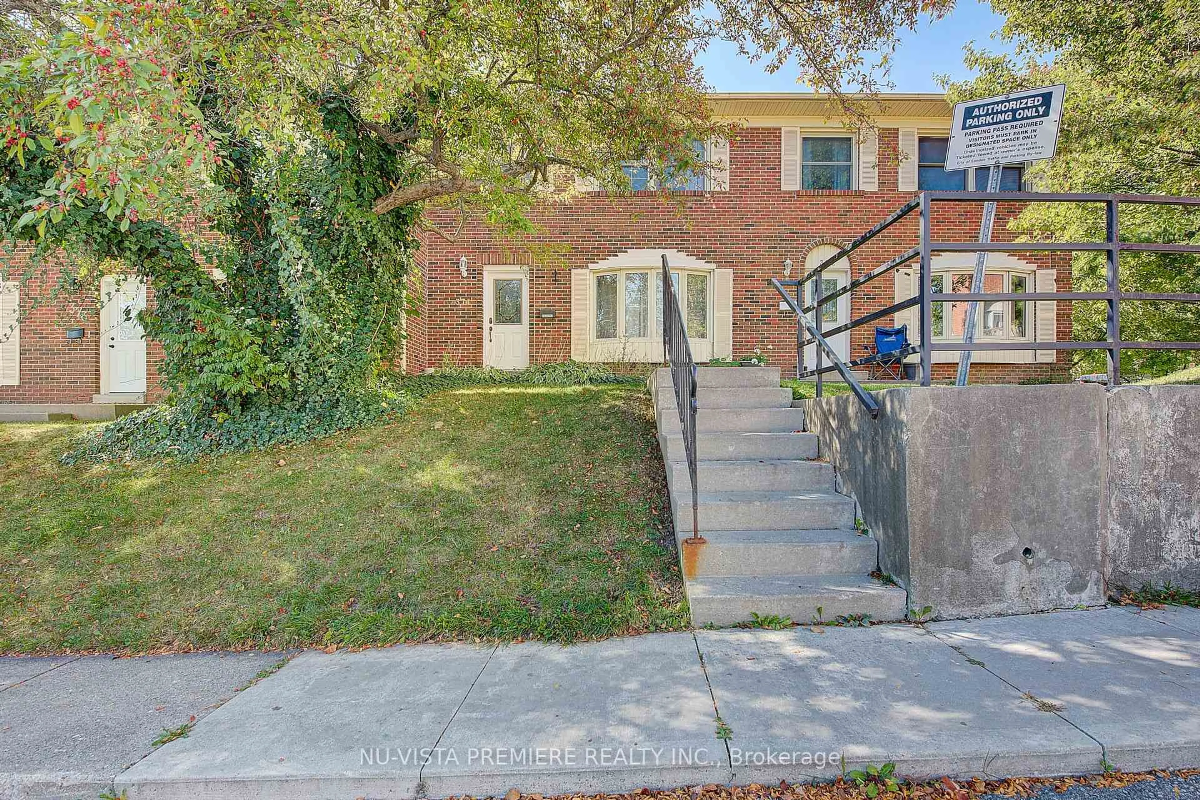Unknown for 374 Homestead Crt, London North Ontario N6G 2E9