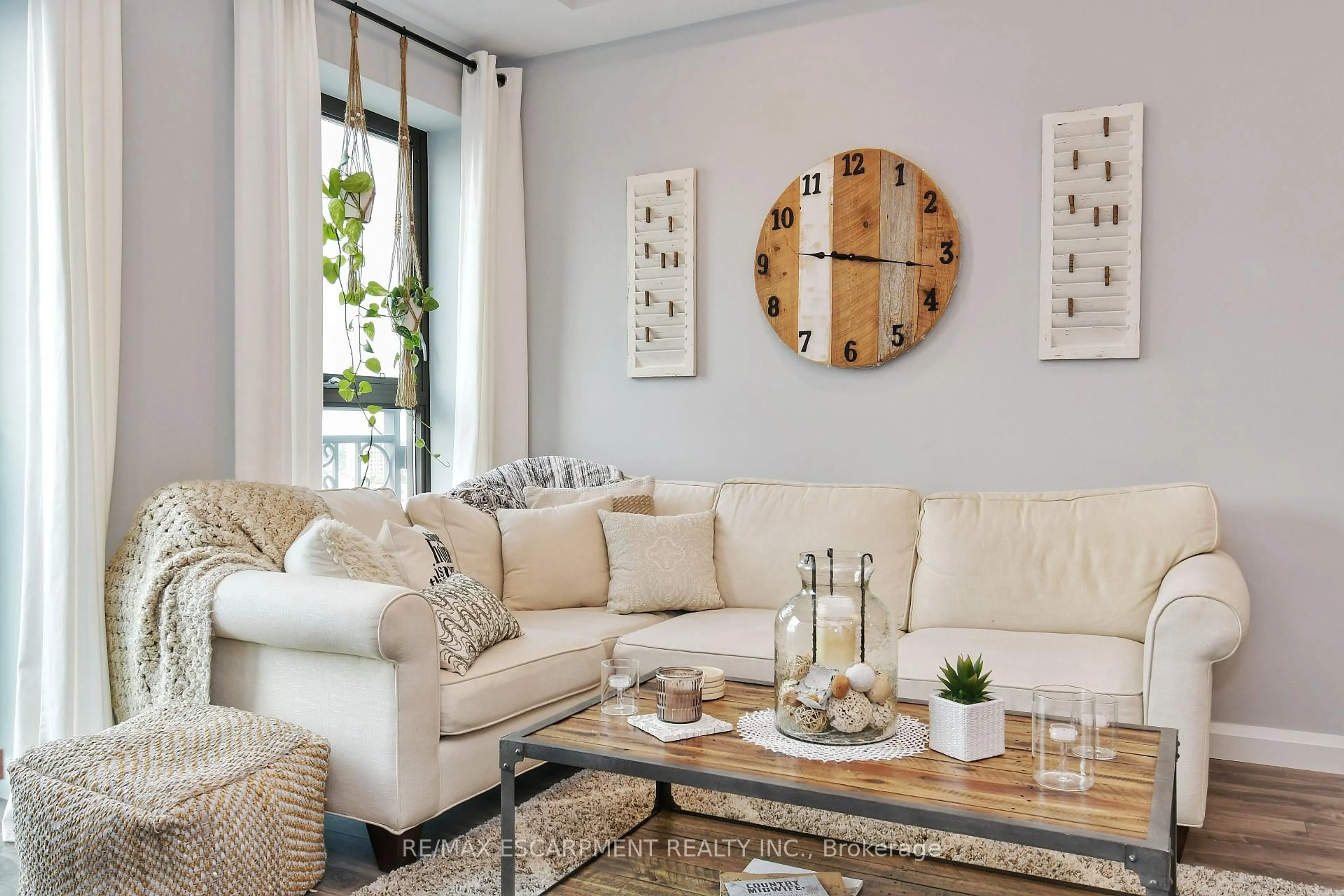 Living room with furniture, unknown for 112 King St #903, Hamilton Ontario L8N 1A8