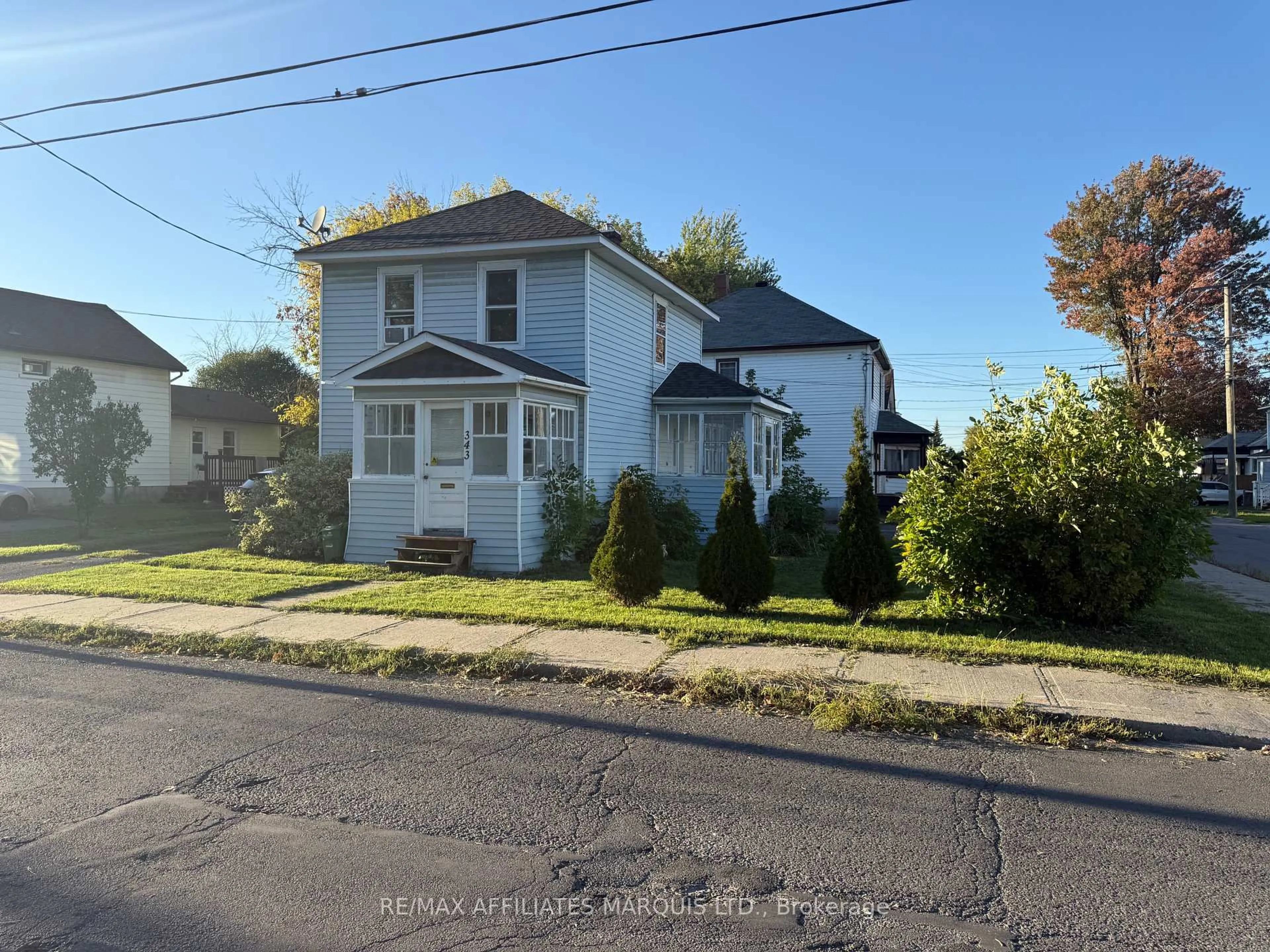 A pic from outside/outdoor area/front of a property/back of a property/a pic from drone, street for 343 Sixth St, Cornwall Ontario K6H 2P1