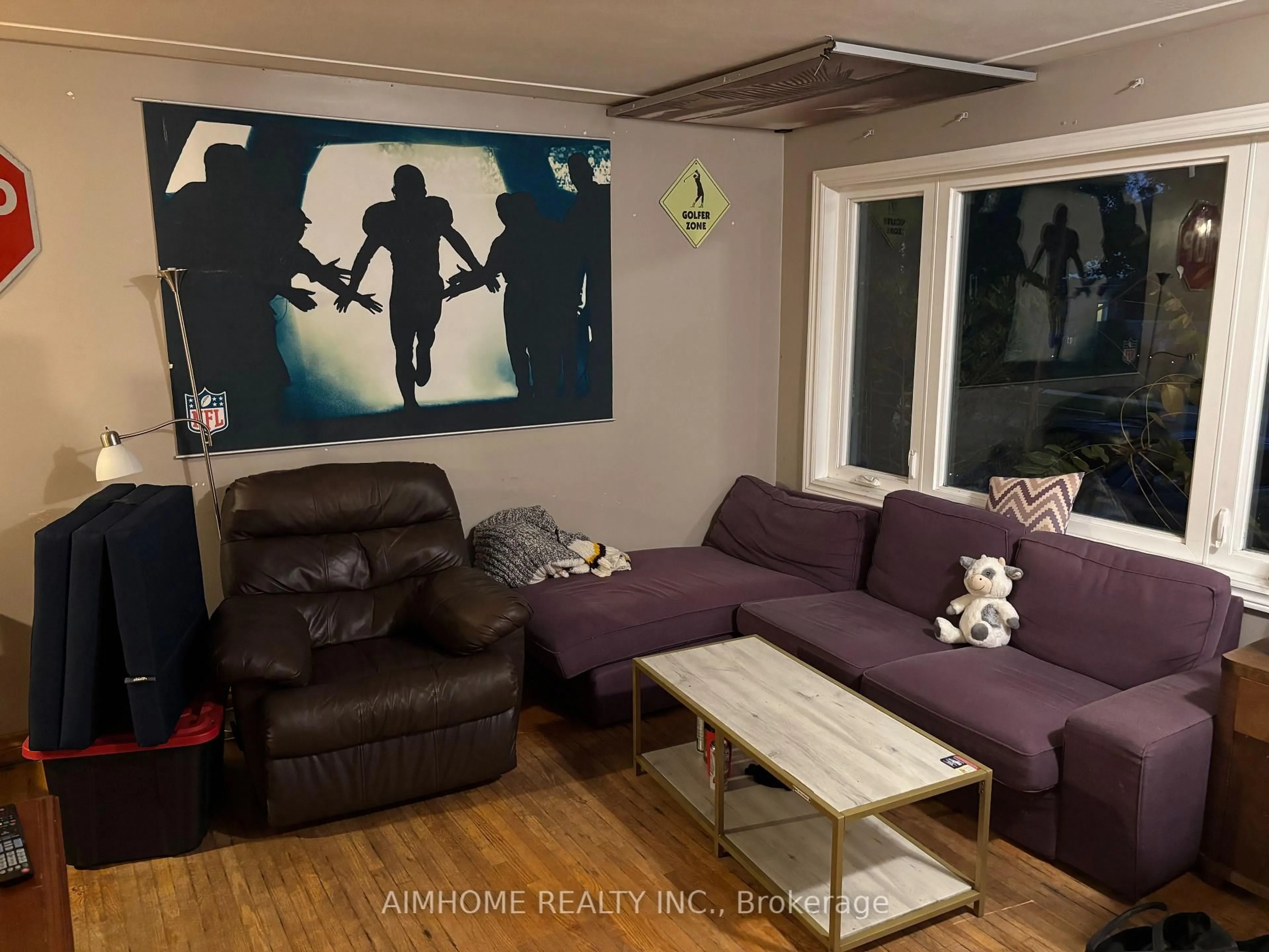 A pic of a room for 76 Elgin Cres, Waterloo Ontario N2J 2S2