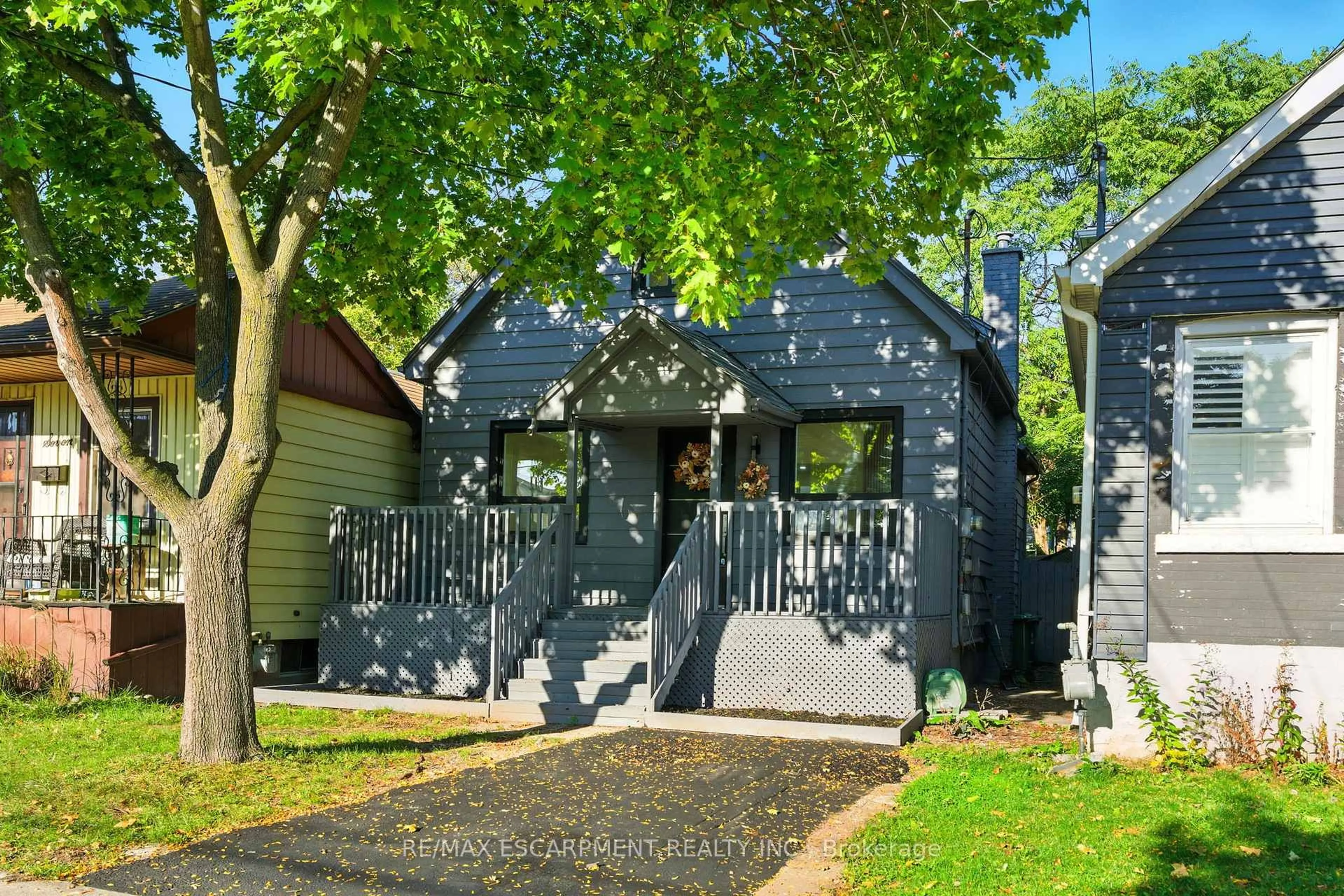 Unknown for 9 ALICE St, Hamilton Ontario L8H 4R5