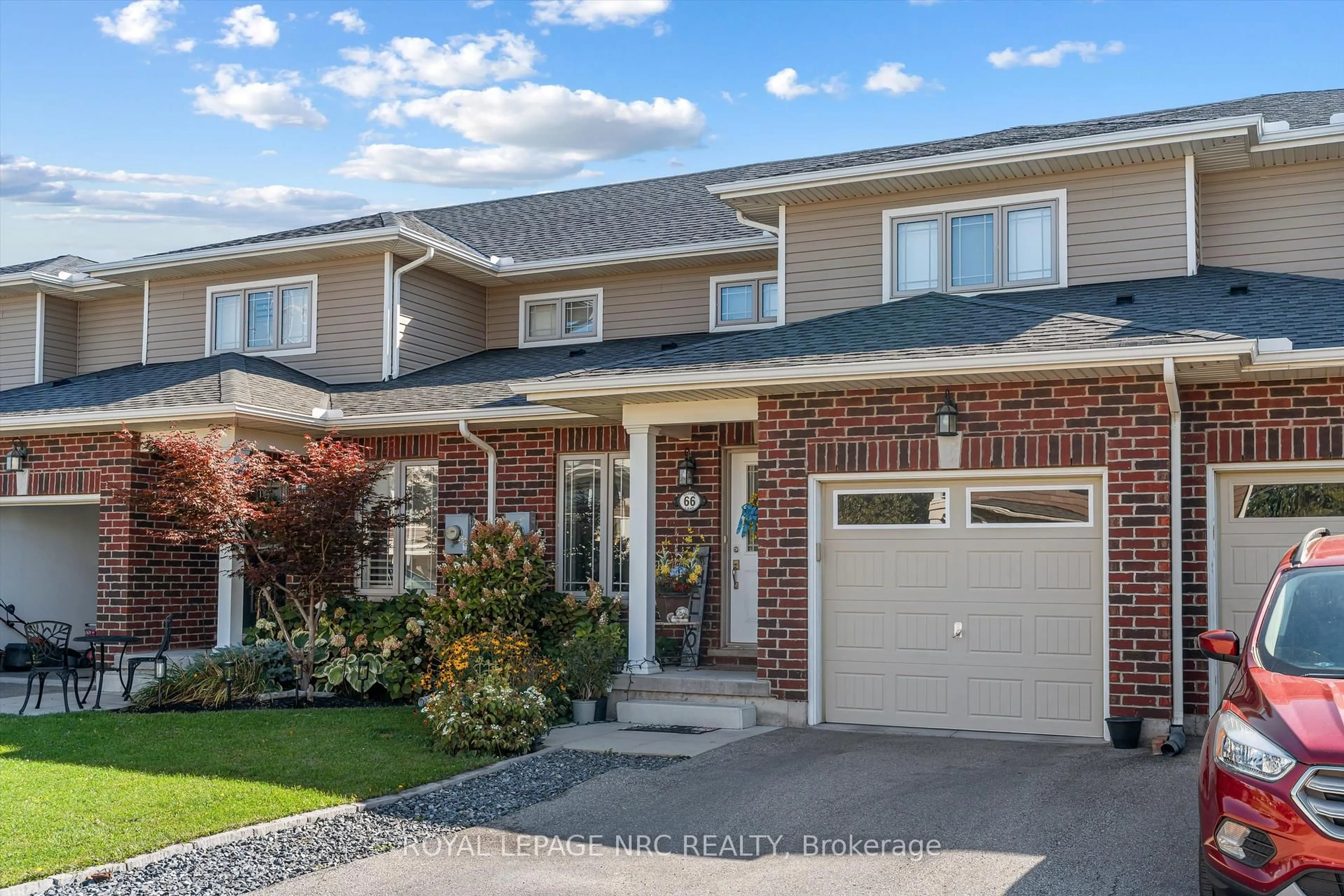 Home with brick exterior material, street for 66 Oliver Lane, St. Catharines Ontario L2P 0E4