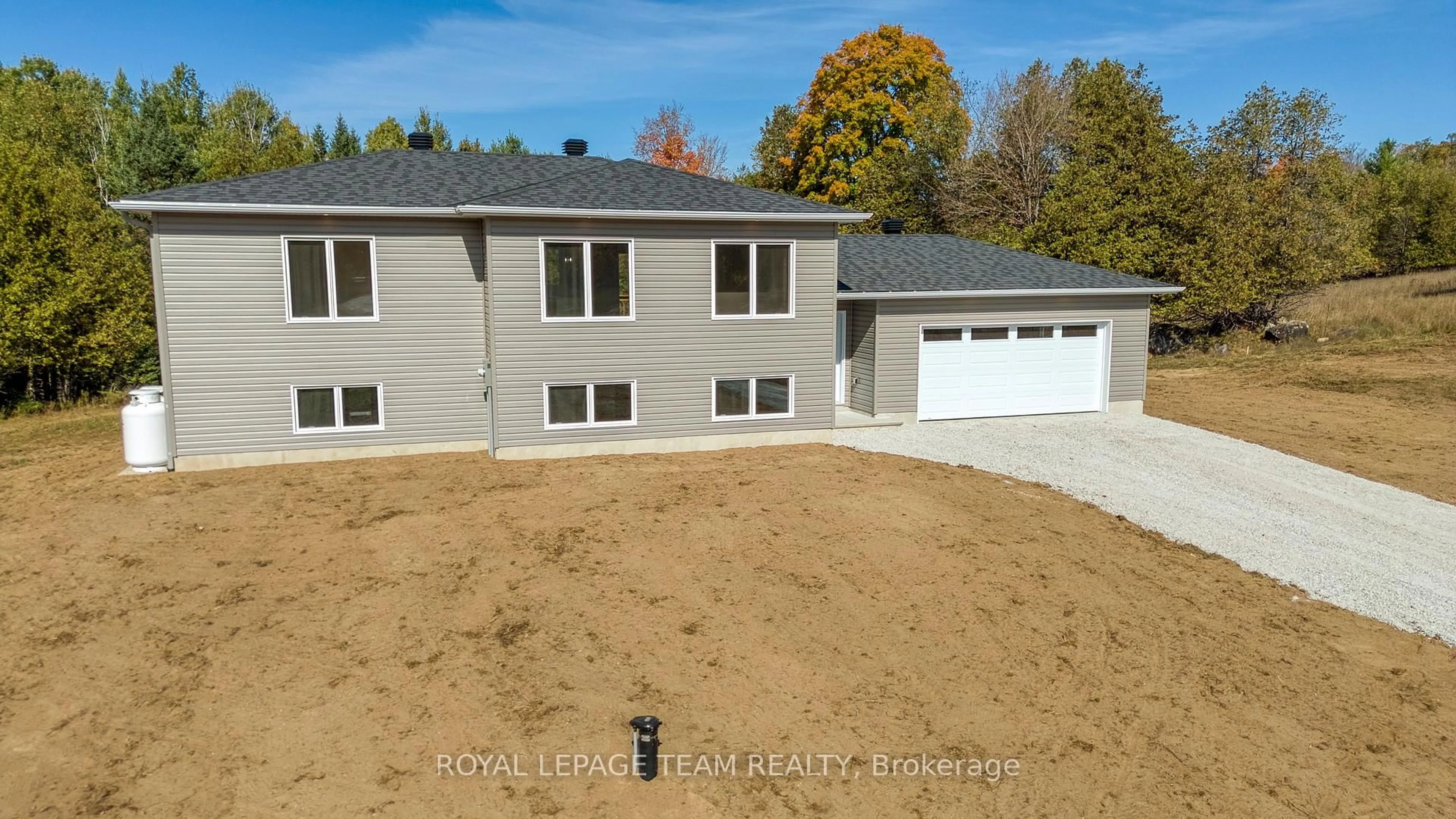A pic from outside/outdoor area/front of a property/back of a property/a pic from drone, unknown for 231 Pretty Dr, Lanark Ontario K0G 1K0