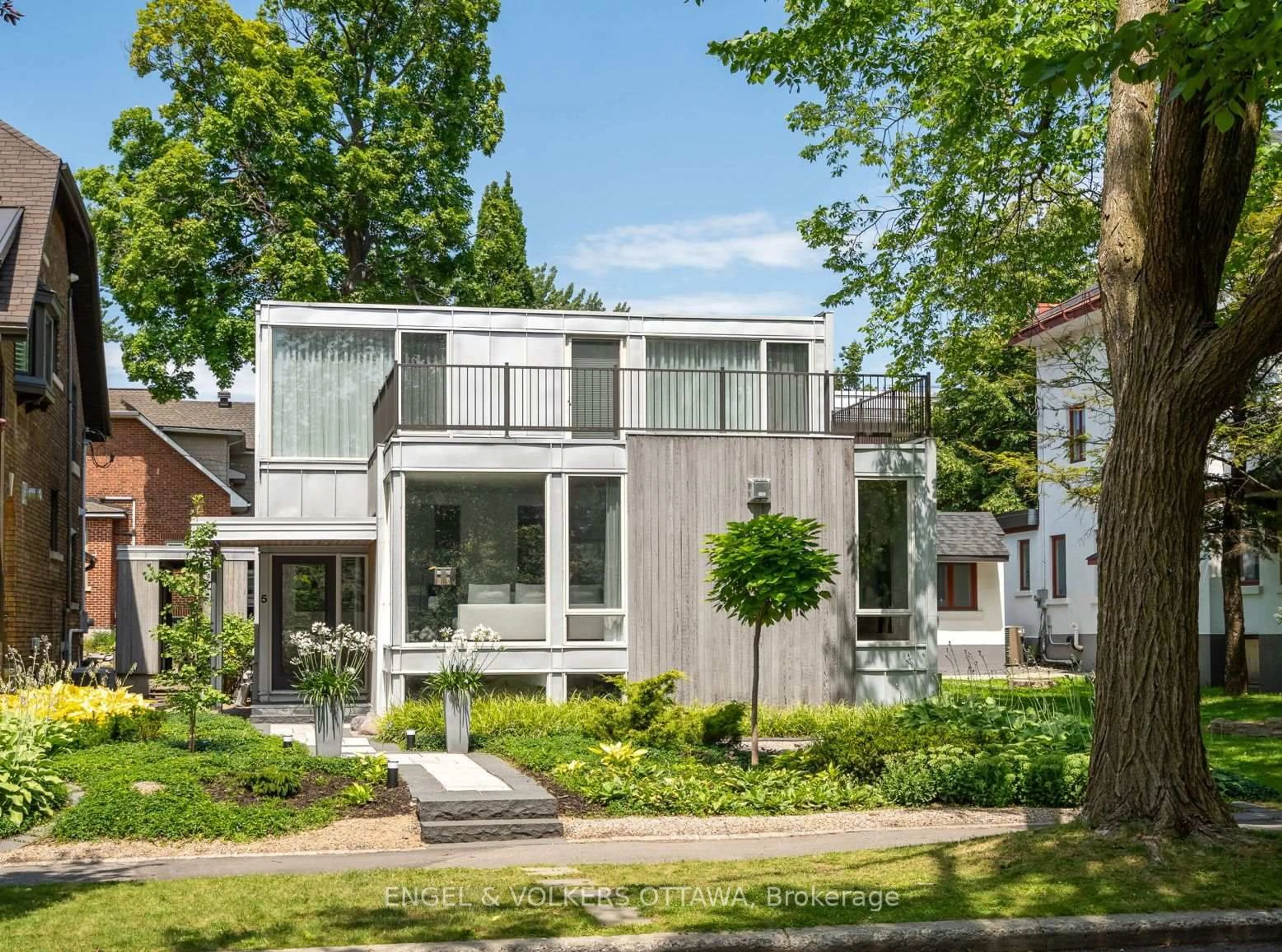Home with brick exterior material, street for 5 Clemow Ave, Ottawa Ontario K1S 2A9