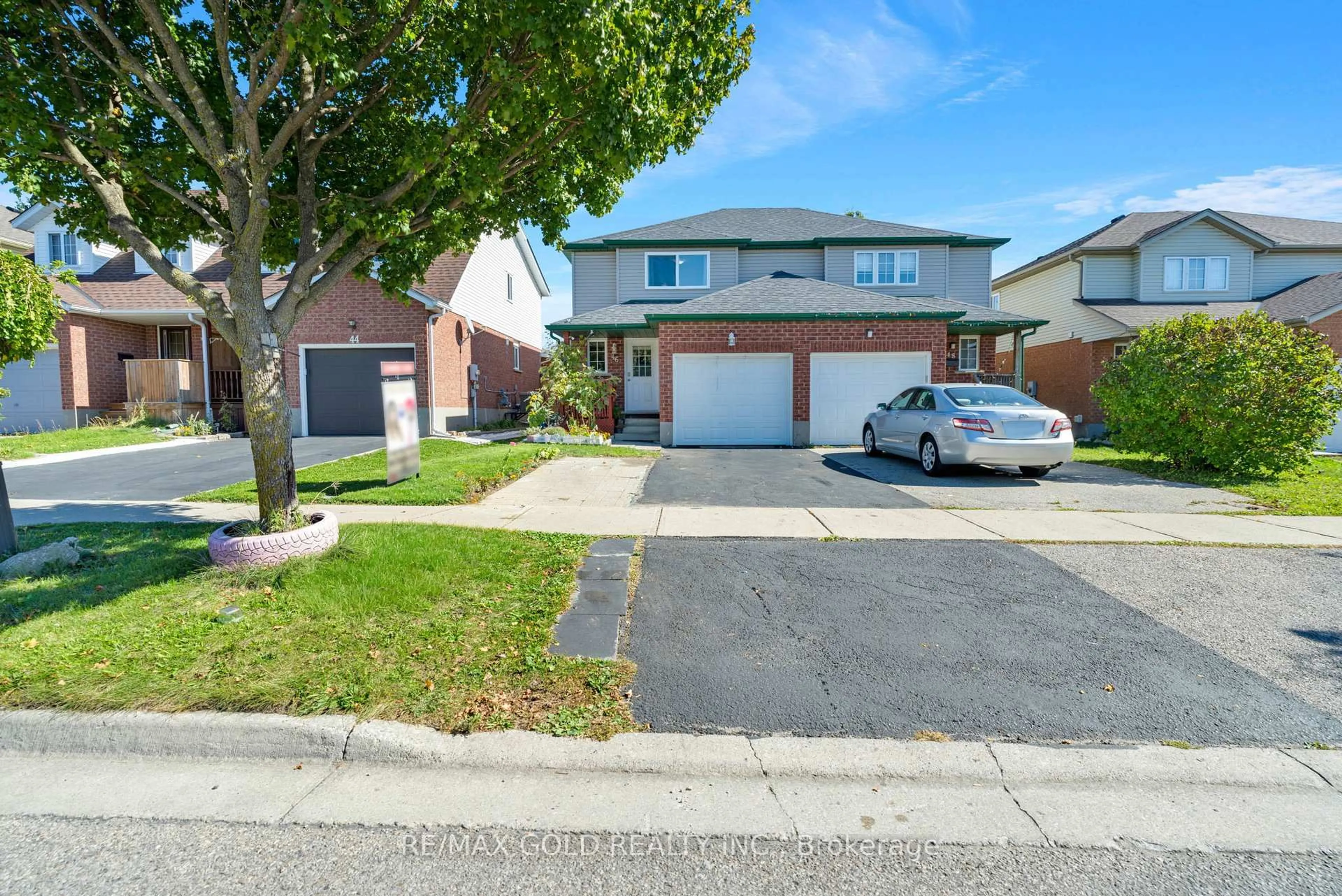 A pic from outside/outdoor area/front of a property/back of a property/a pic from drone, street for 46 Activa Ave, Kitchener Ontario N2E 3R2