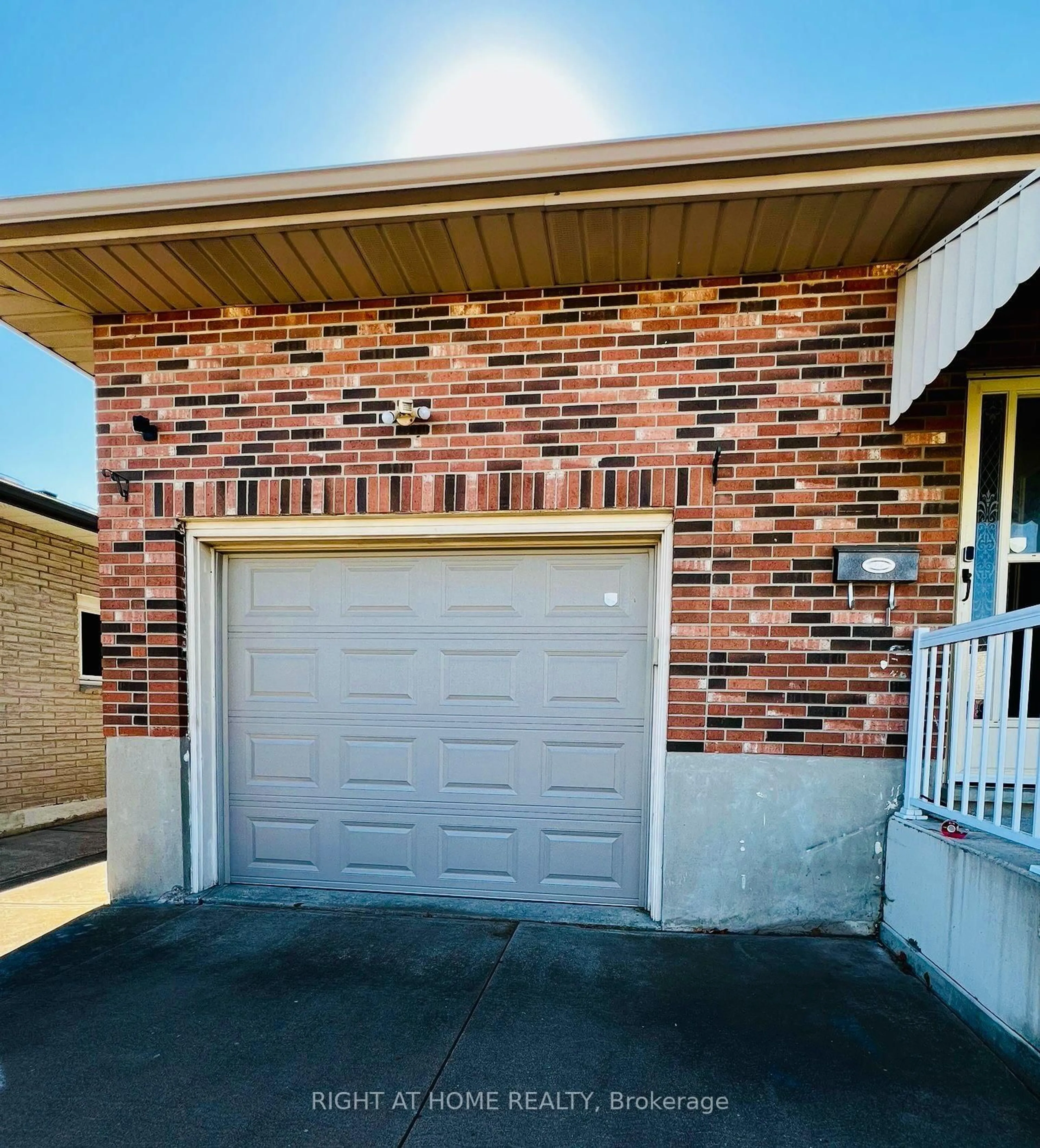 Home with brick exterior material, street for 146 St Augustine Dr, St. Catharines Ontario L2P 3W1