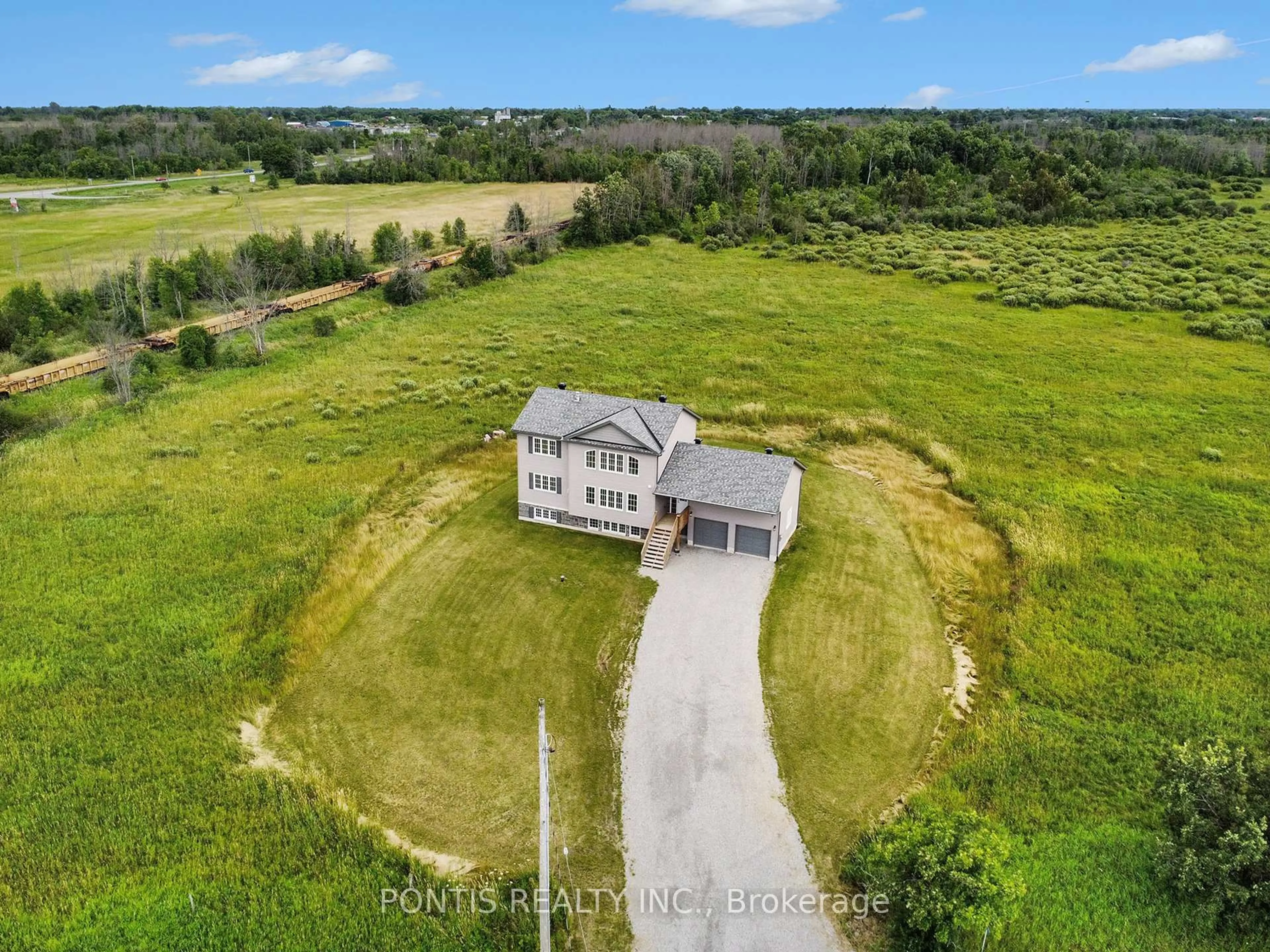 A pic from outside/outdoor area/front of a property/back of a property/a pic from drone, unknown for 491 Sturgess Rd, Smiths Falls Ontario K7A 4S7