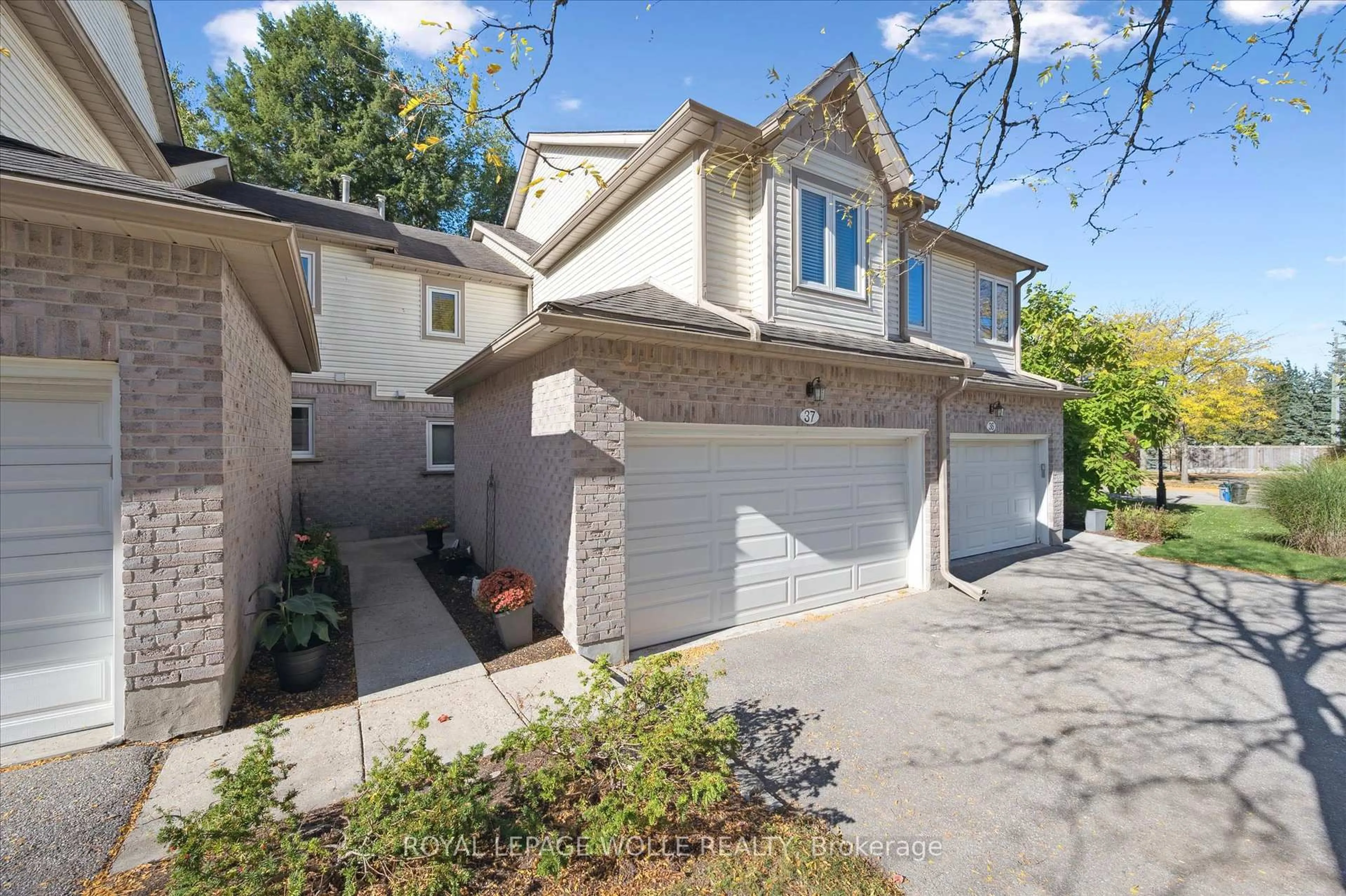 Unknown for 365 Bennington Gate #37, Waterloo Ontario N2T 2L1