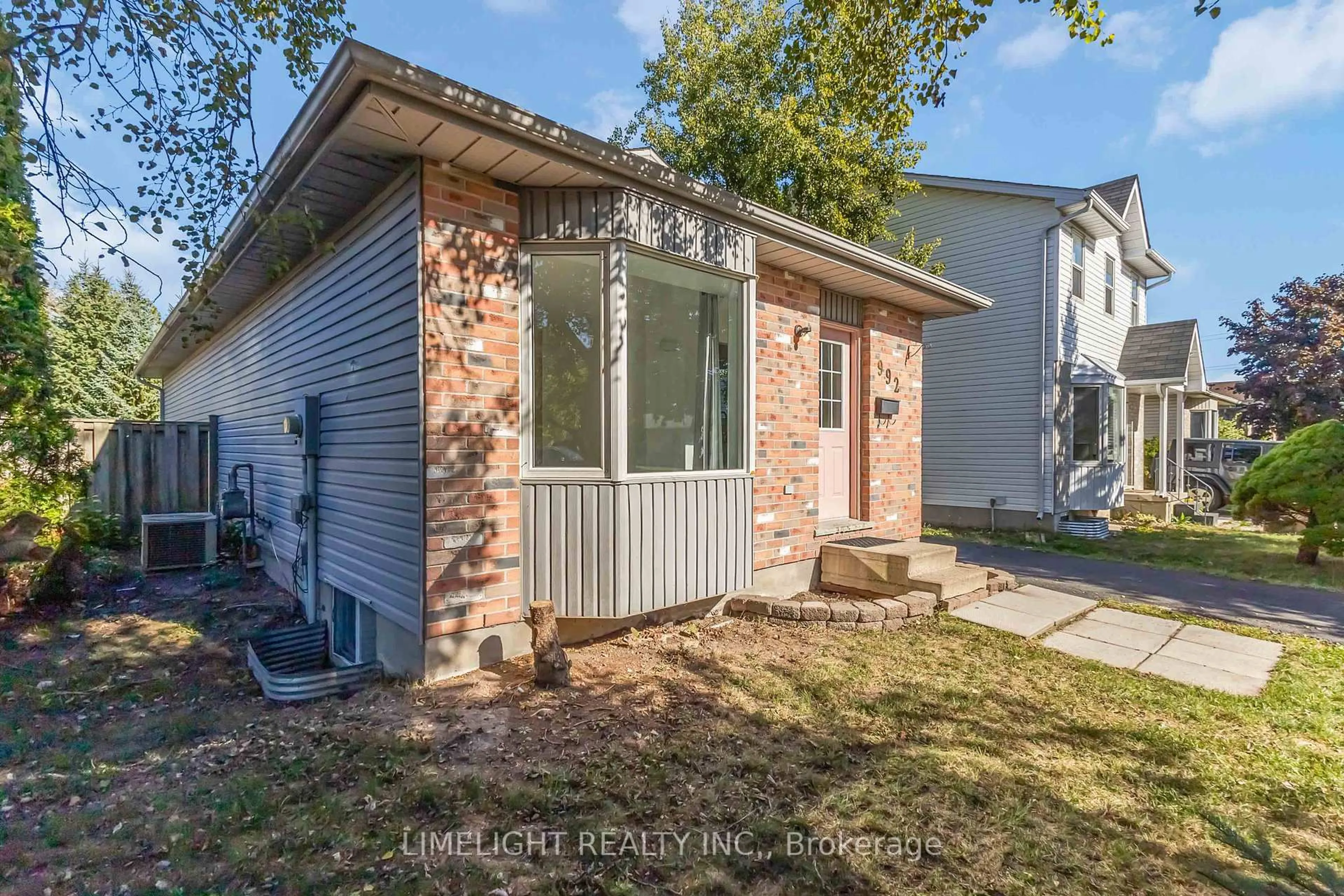 Home with brick exterior material, street for 992 Prosperity Crt, London East Ontario N5V 5C7