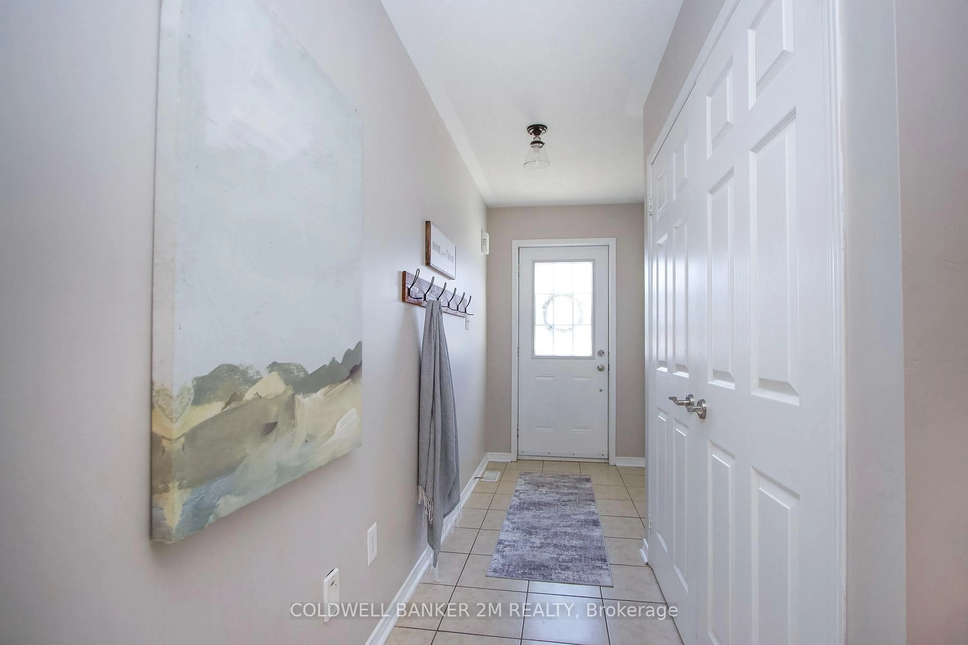Indoor entryway for 88 Brookside St, Cavan Monaghan Ontario L0A 1G0