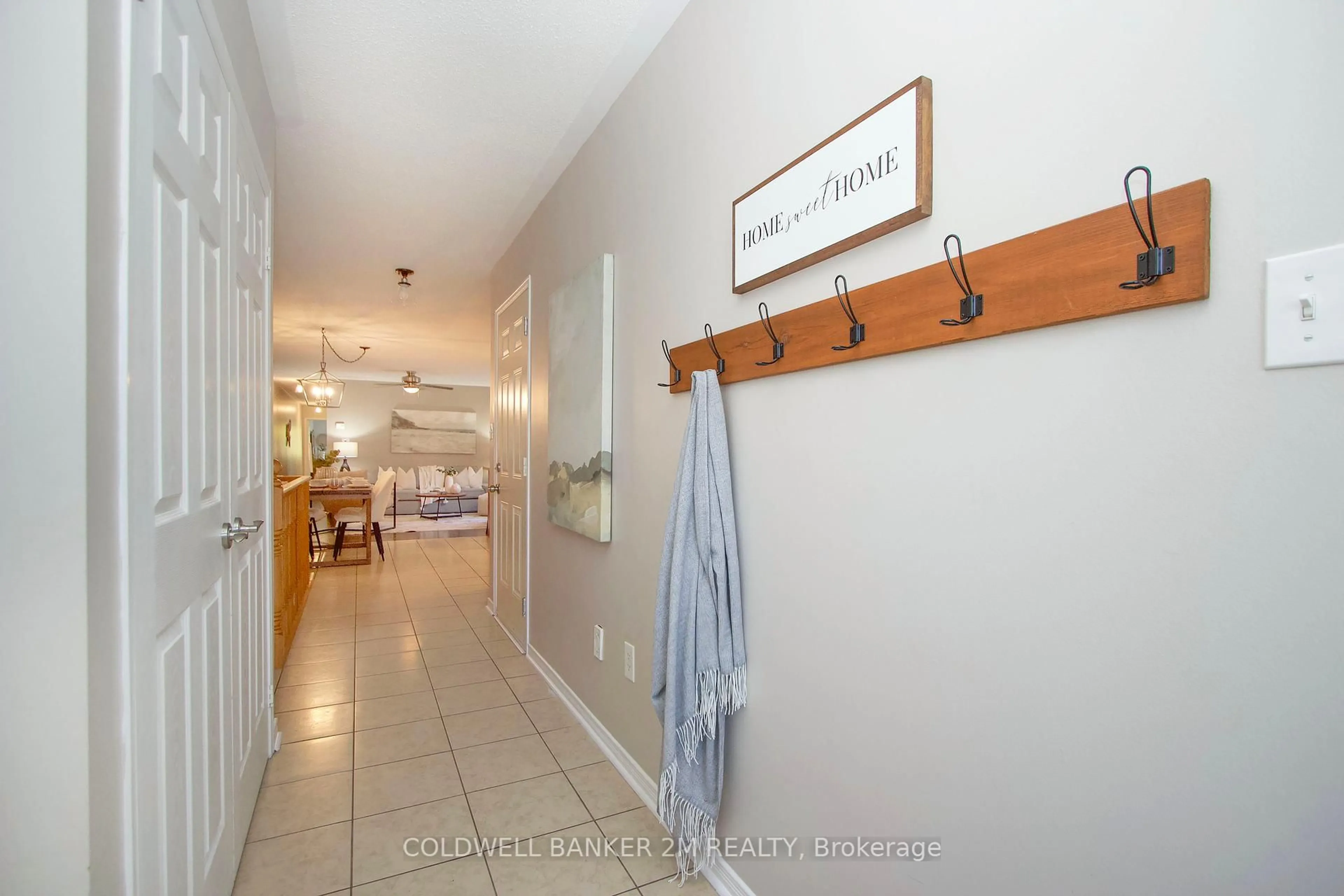 Indoor foyer for 88 Brookside St, Cavan Monaghan Ontario L0A 1G0