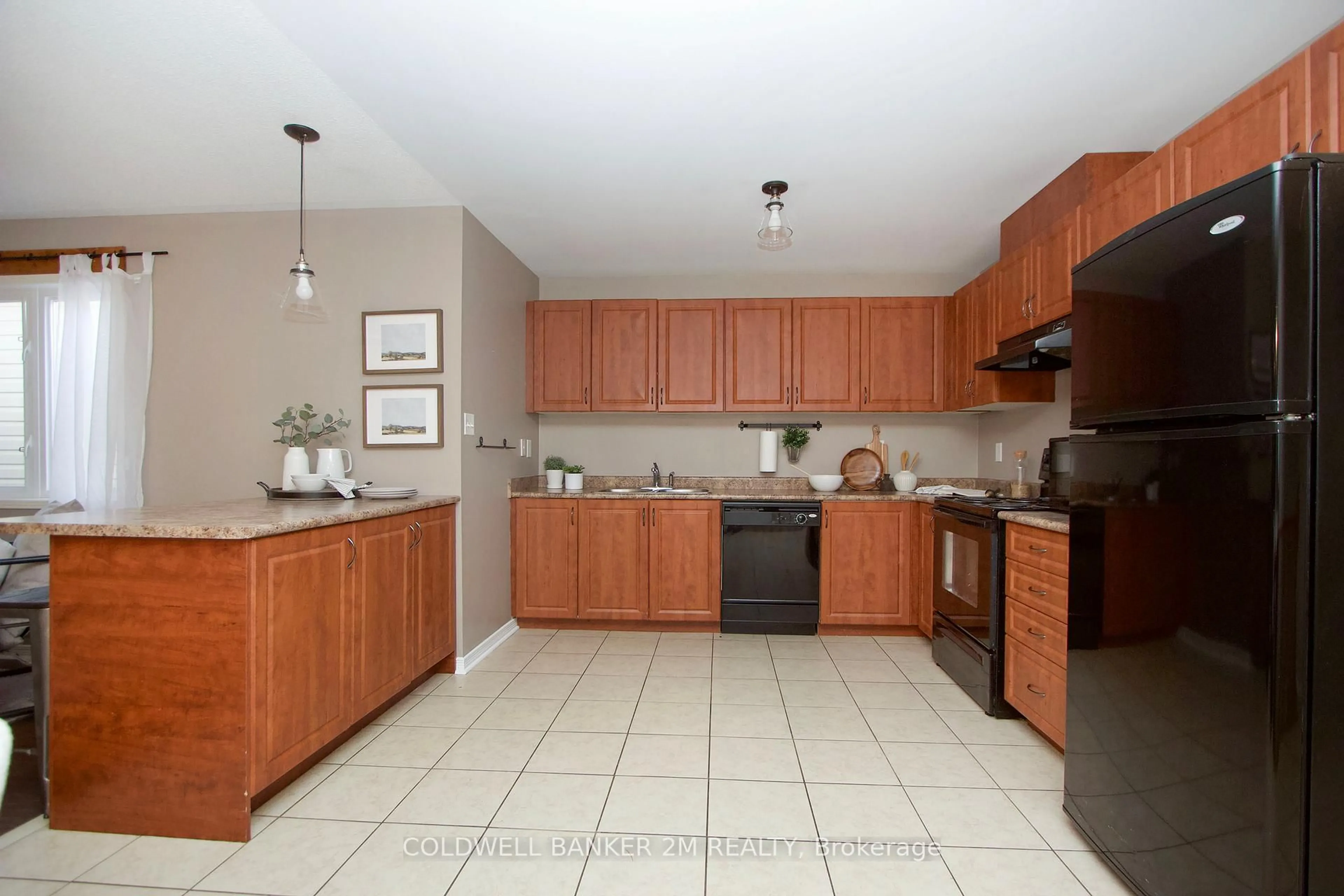 Standard kitchen, ceramic/tile floor for 88 Brookside St, Cavan Monaghan Ontario L0A 1G0