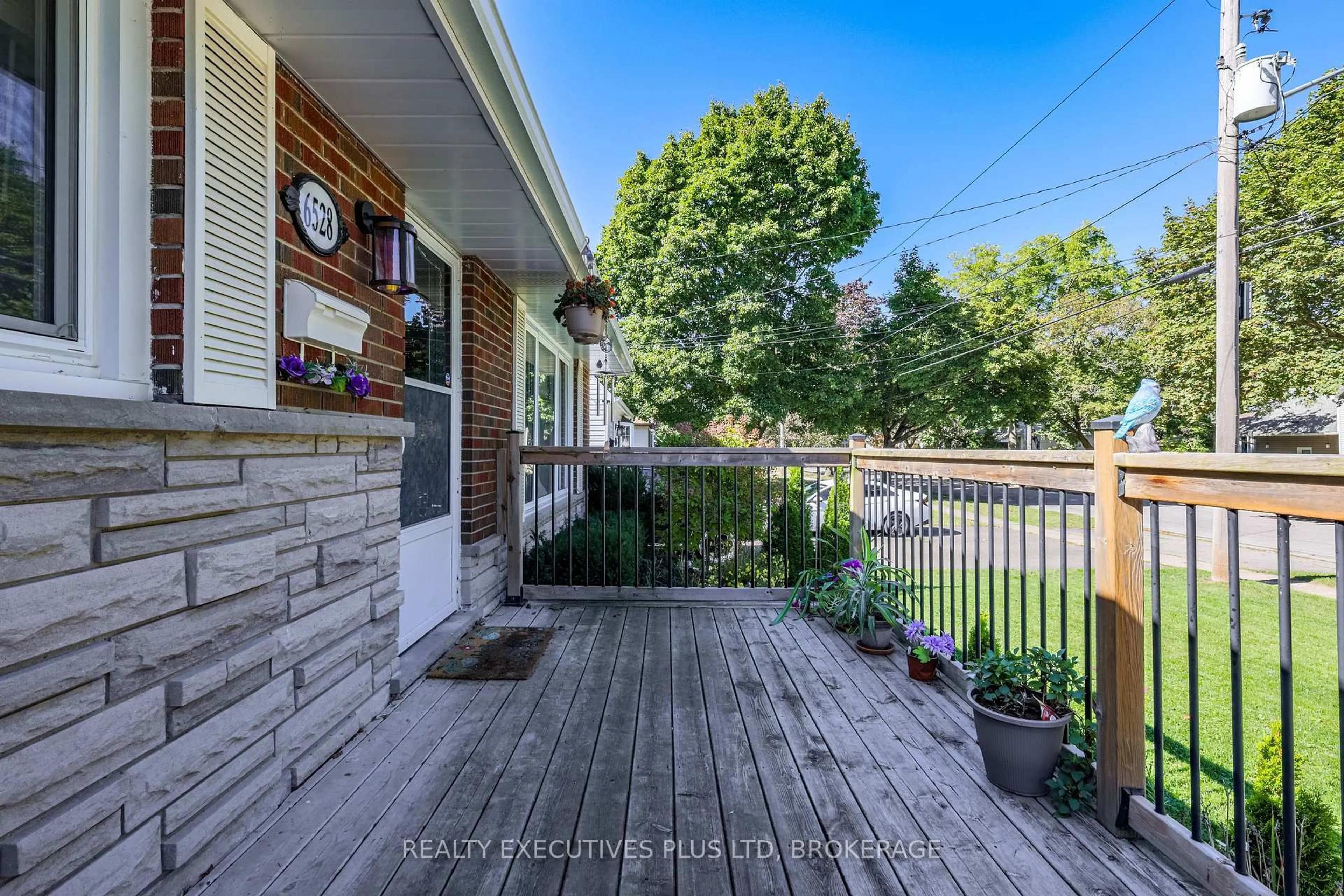 Patio, unknown for 6528 STAMFORD GREEN Dr, Niagara Falls Ontario L2J 1T8