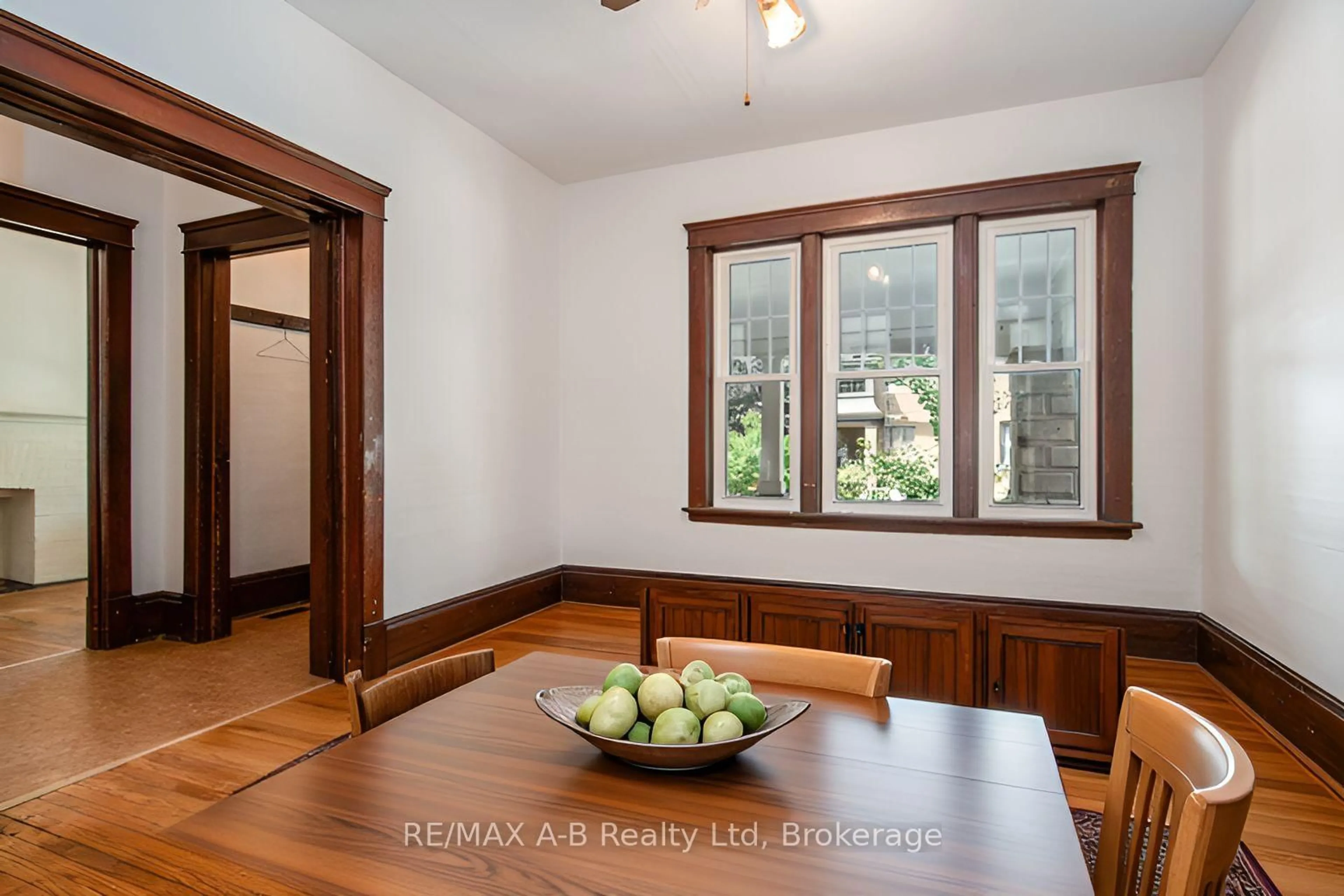 Dining room, wood/laminate floor for 73 Stratford St, Stratford Ontario N5A 2H7