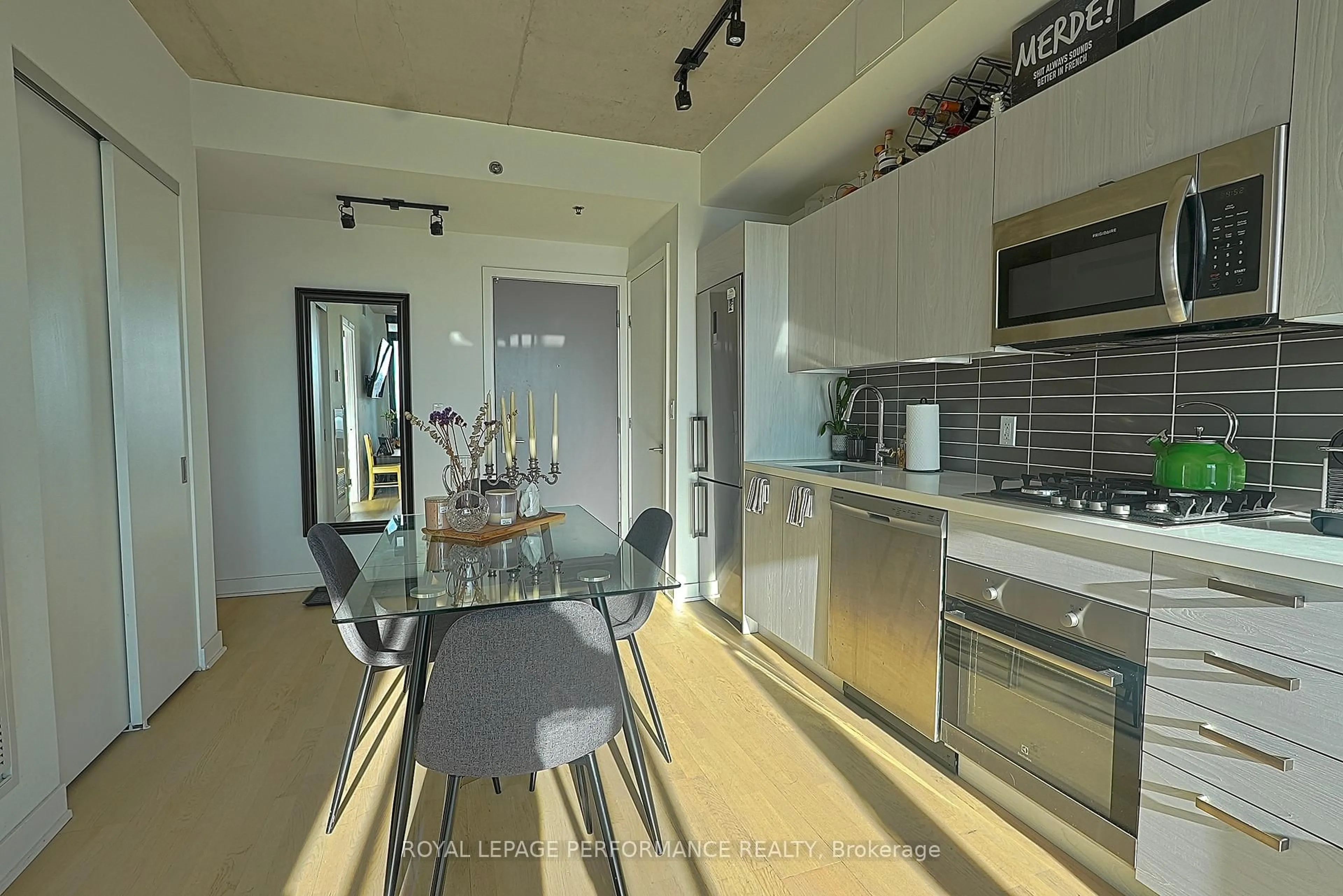 Open concept kitchen, unknown for 203 Catherine St #1804, Ottawa Ontario K2P 1J5