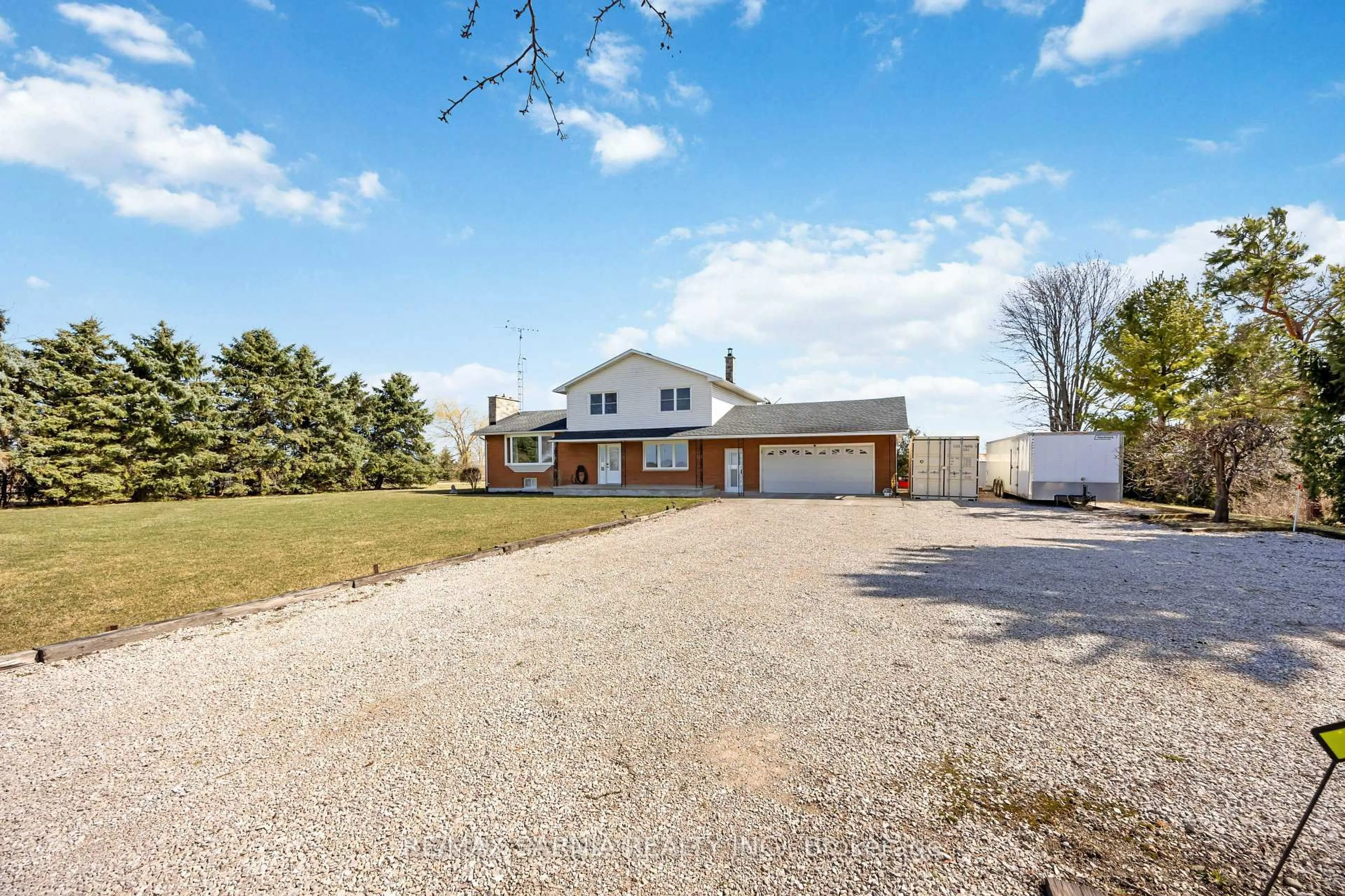 A pic from outside/outdoor area/front of a property/back of a property/a pic from drone, unknown for 4186 Fairweather Rd, Enniskillen Ontario N0N 1R0