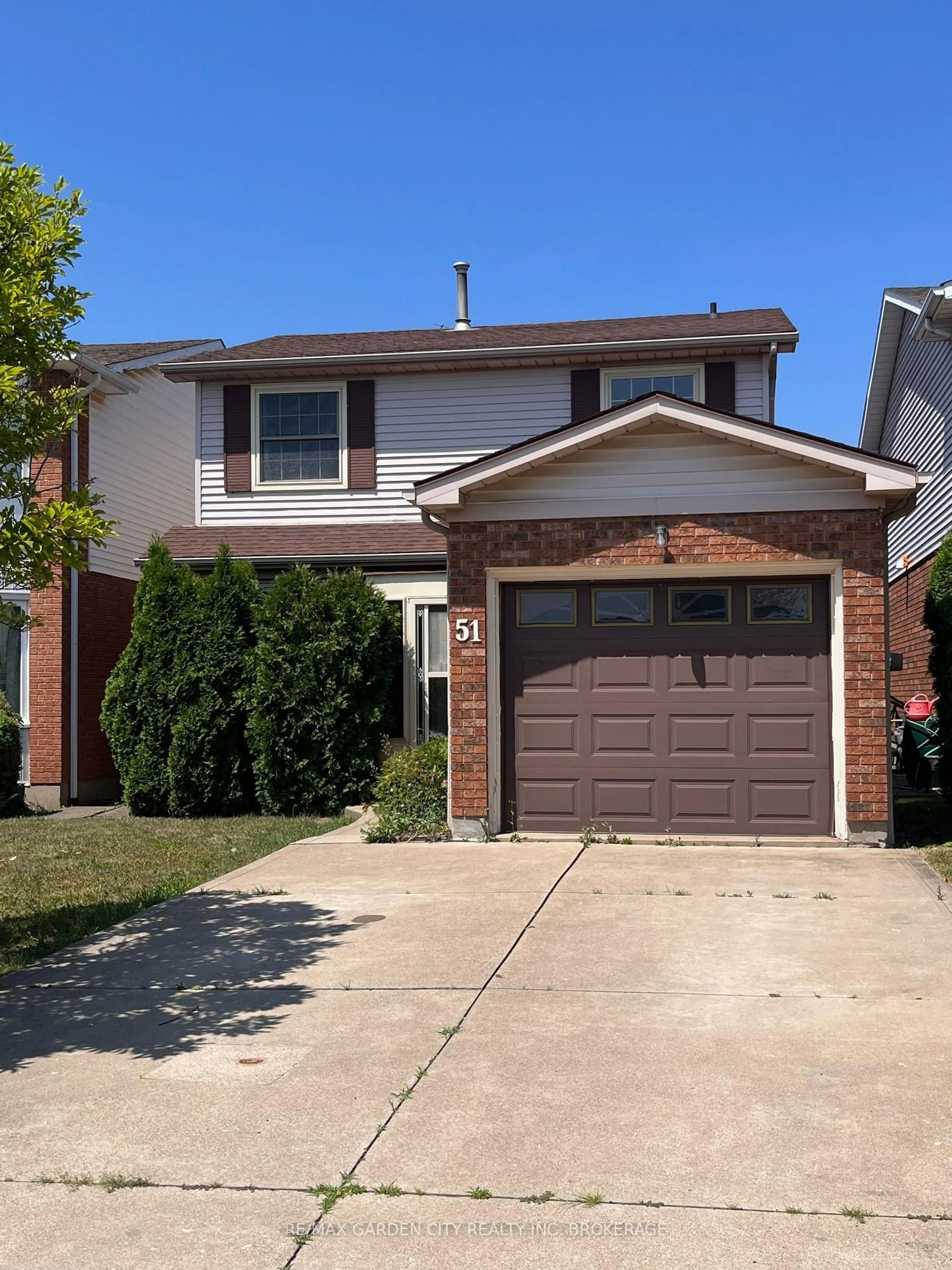 Home with brick exterior material, street for 51 Dundee Dr, St. Catharines Ontario L2P 3S9