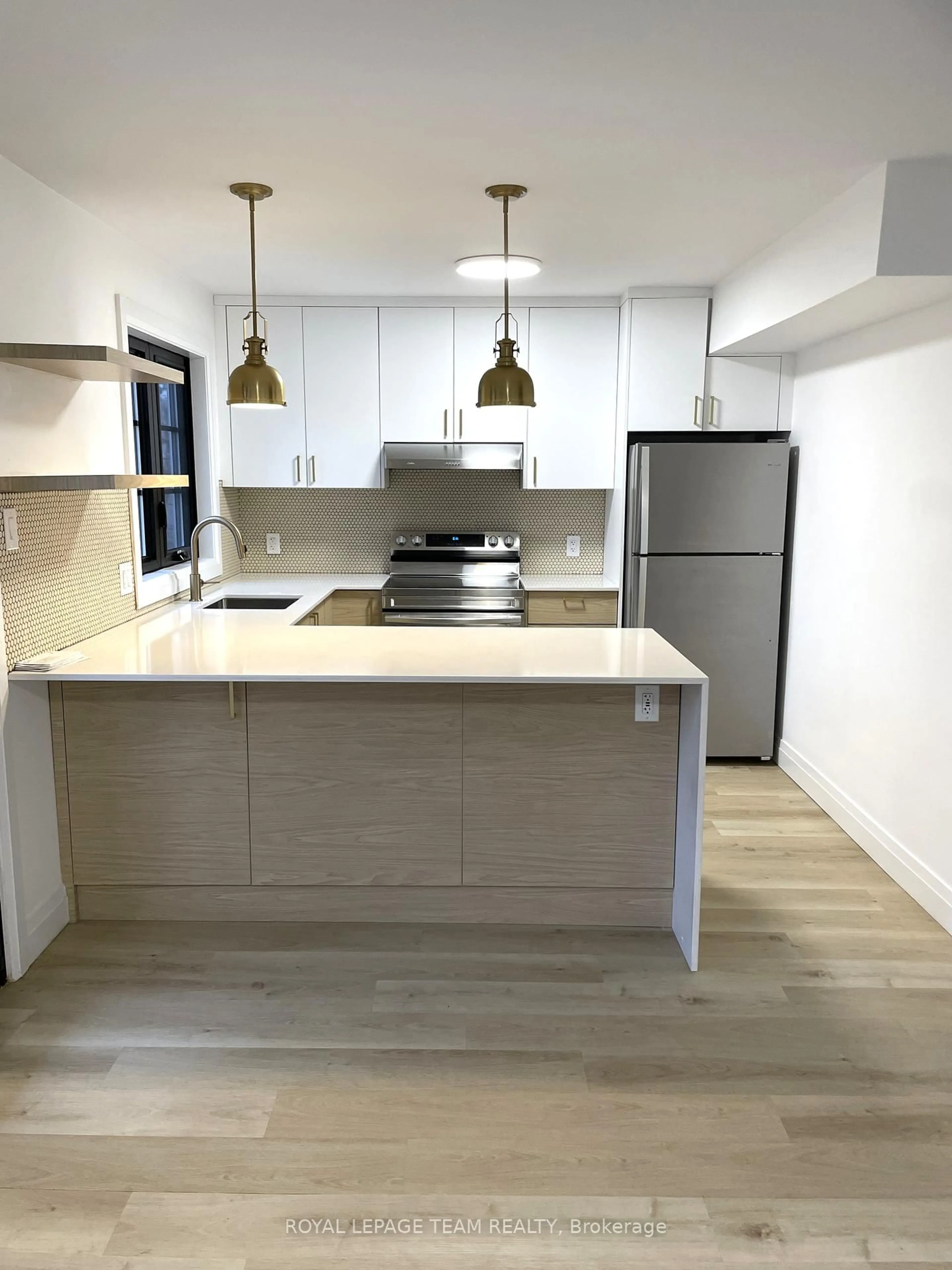 Open concept kitchen, unknown for 503 Athlone Ave, Ottawa Ontario K1Z 5M9
