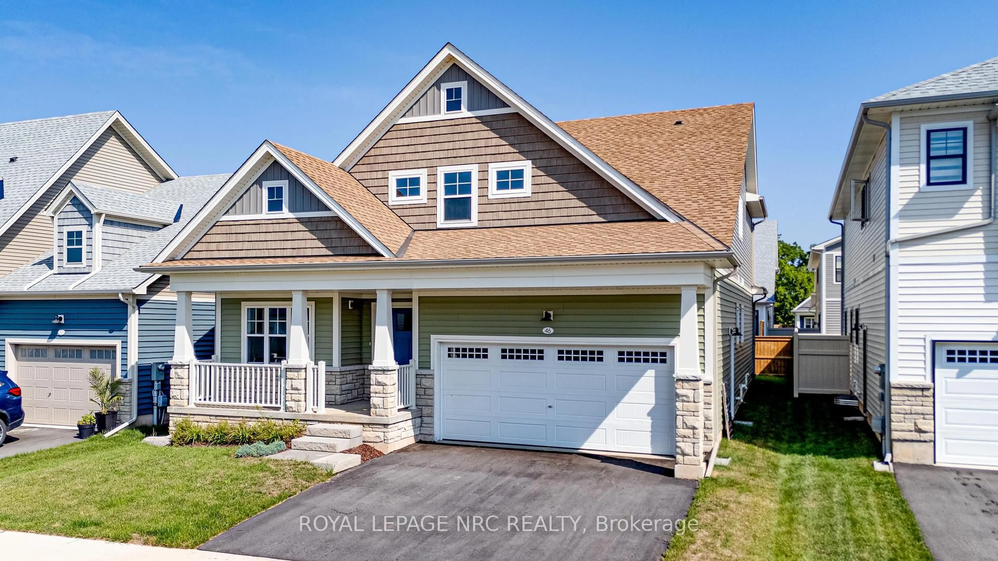 Home with vinyl exterior material, street for 46 Beachwalk Cres, Fort Erie Ontario L0S 1B0