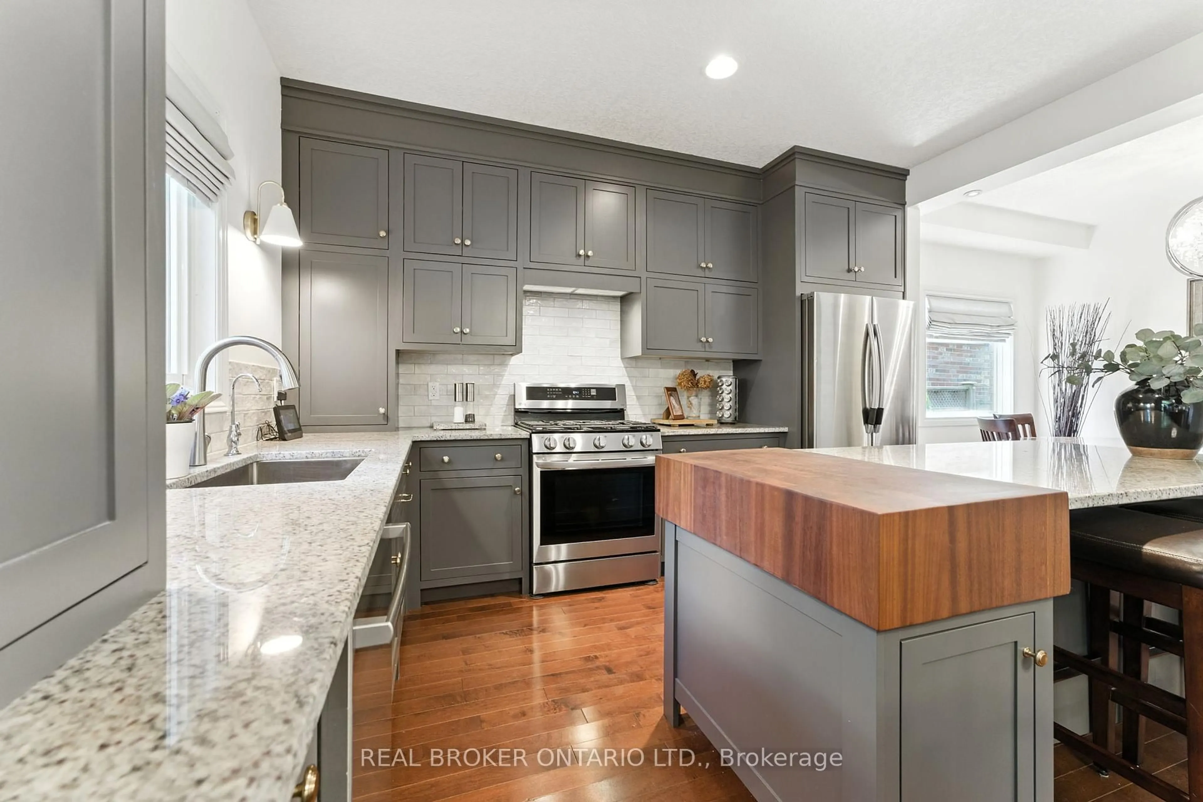 Open concept kitchen, unknown for 506 Eastbridge Blvd, Waterloo Ontario N2K 3Z8