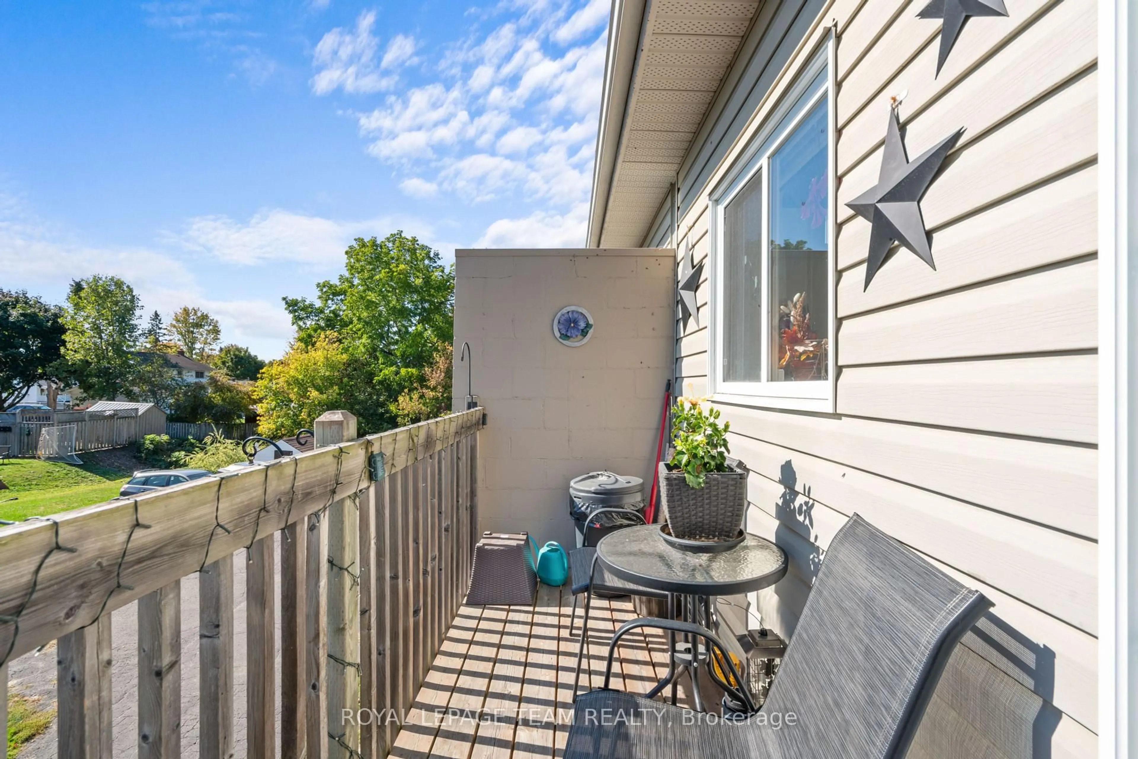 Patio, water/lake/river/ocean view for 479 Clarence St, North Dundas Ontario K0C 2K0