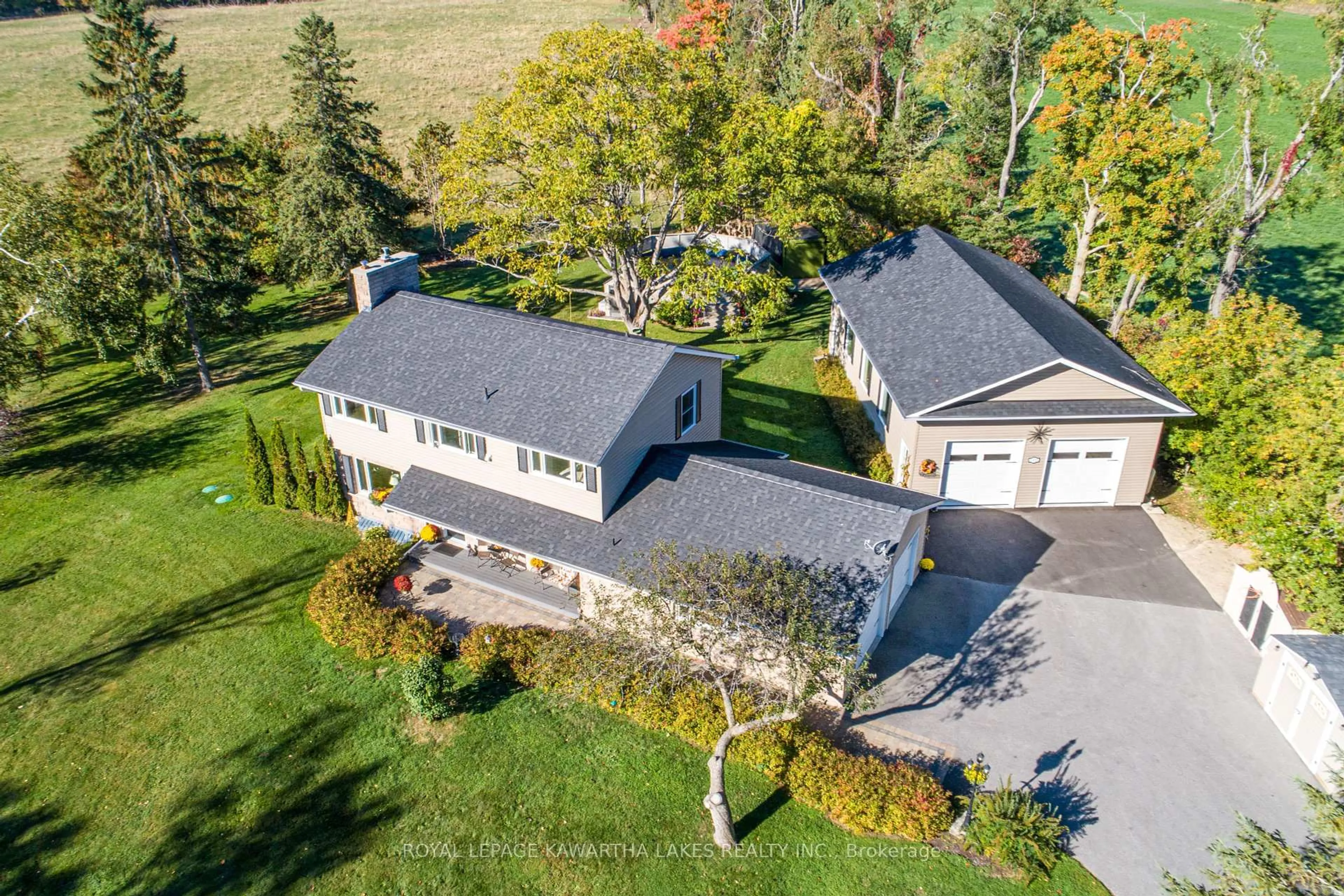 A pic from outside/outdoor area/front of a property/back of a property/a pic from drone, unknown for 2525 Elm Tree Rd, Kawartha Lakes Ontario K9V 4R1