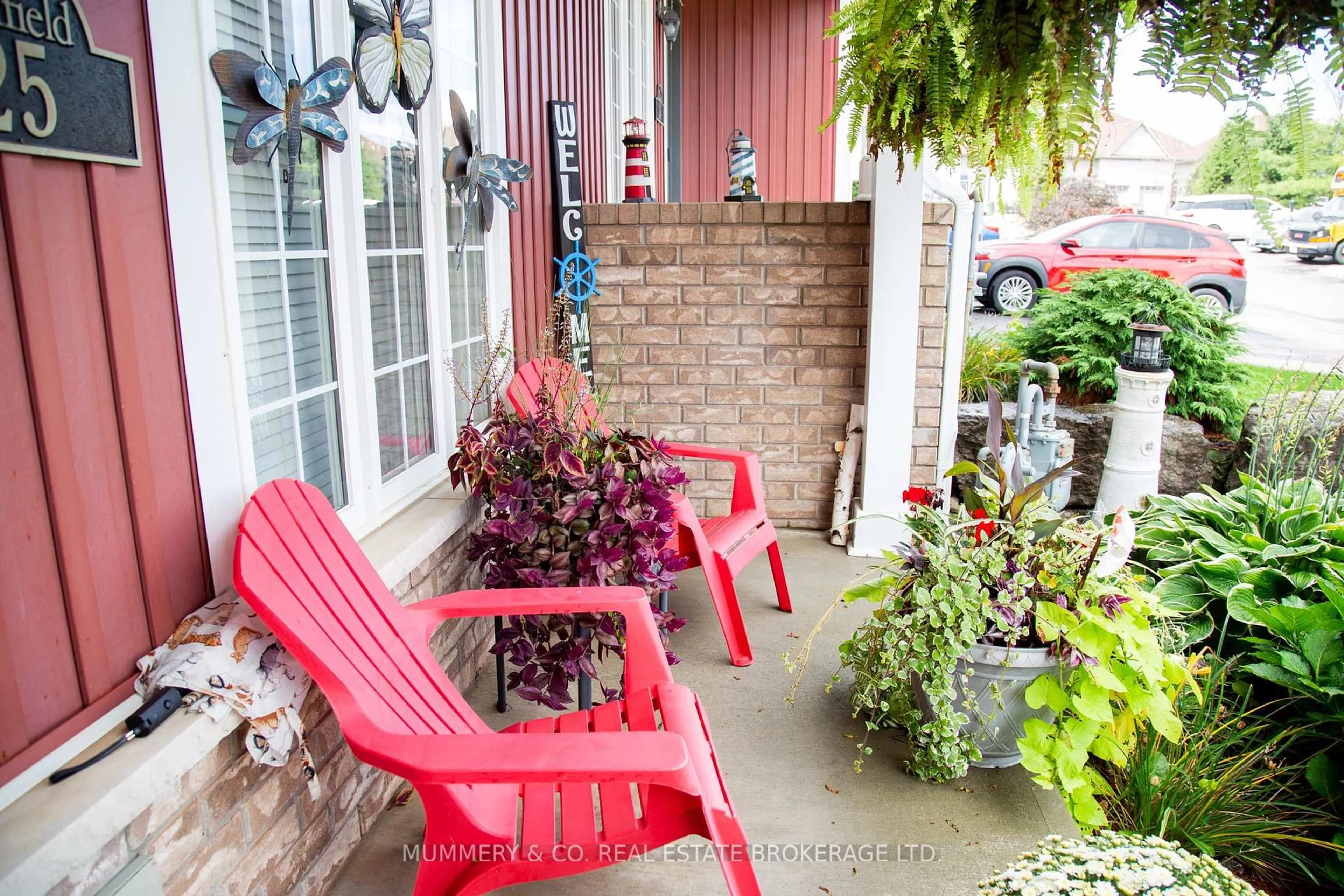 Patio, street for 410 Queen St #25, Norfolk Ontario N3Y 0B3