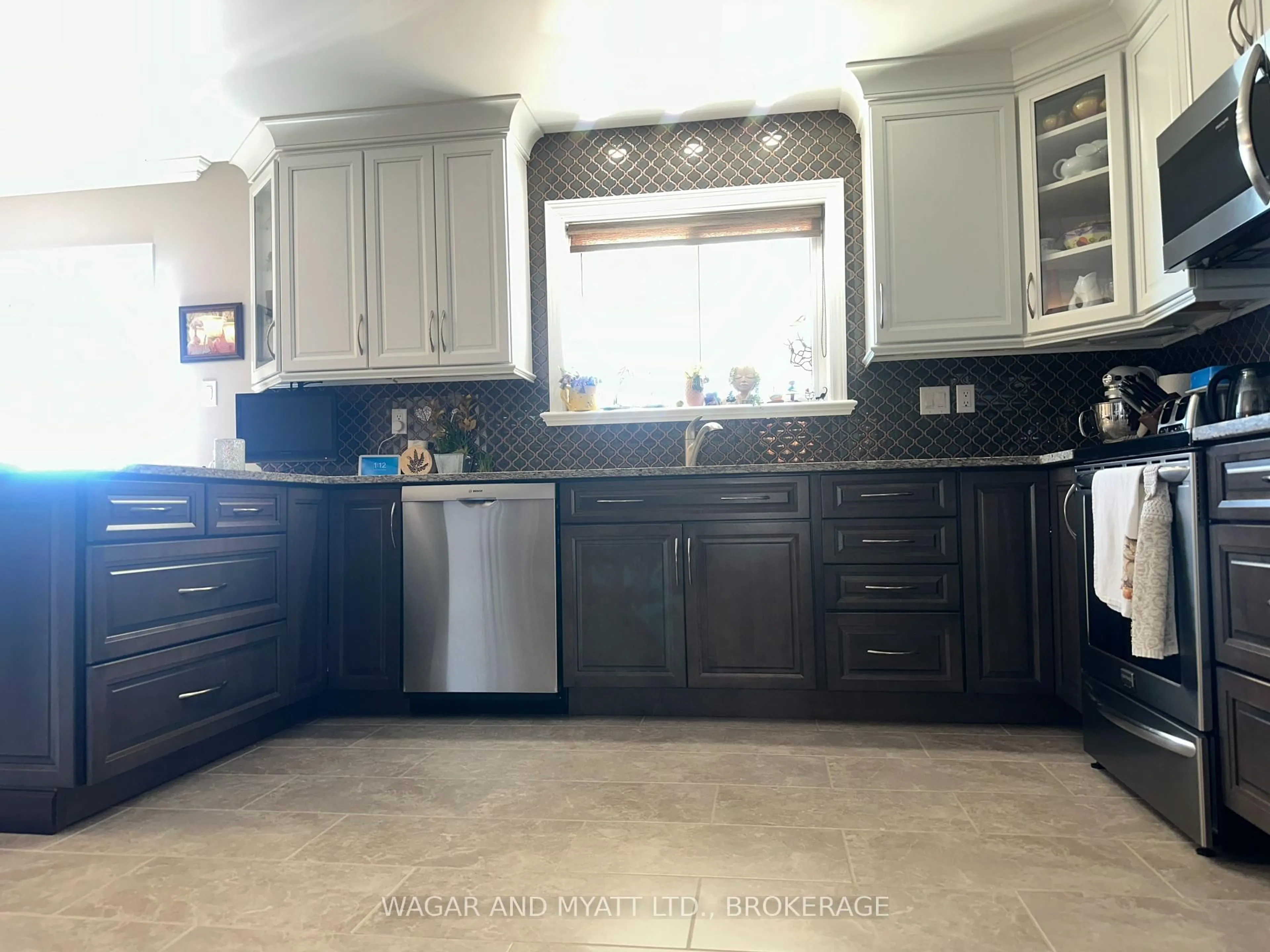 Open concept kitchen, ceramic/tile floor for 120 Pinecrest Rd, Newburgh Ontario K0K 2S0