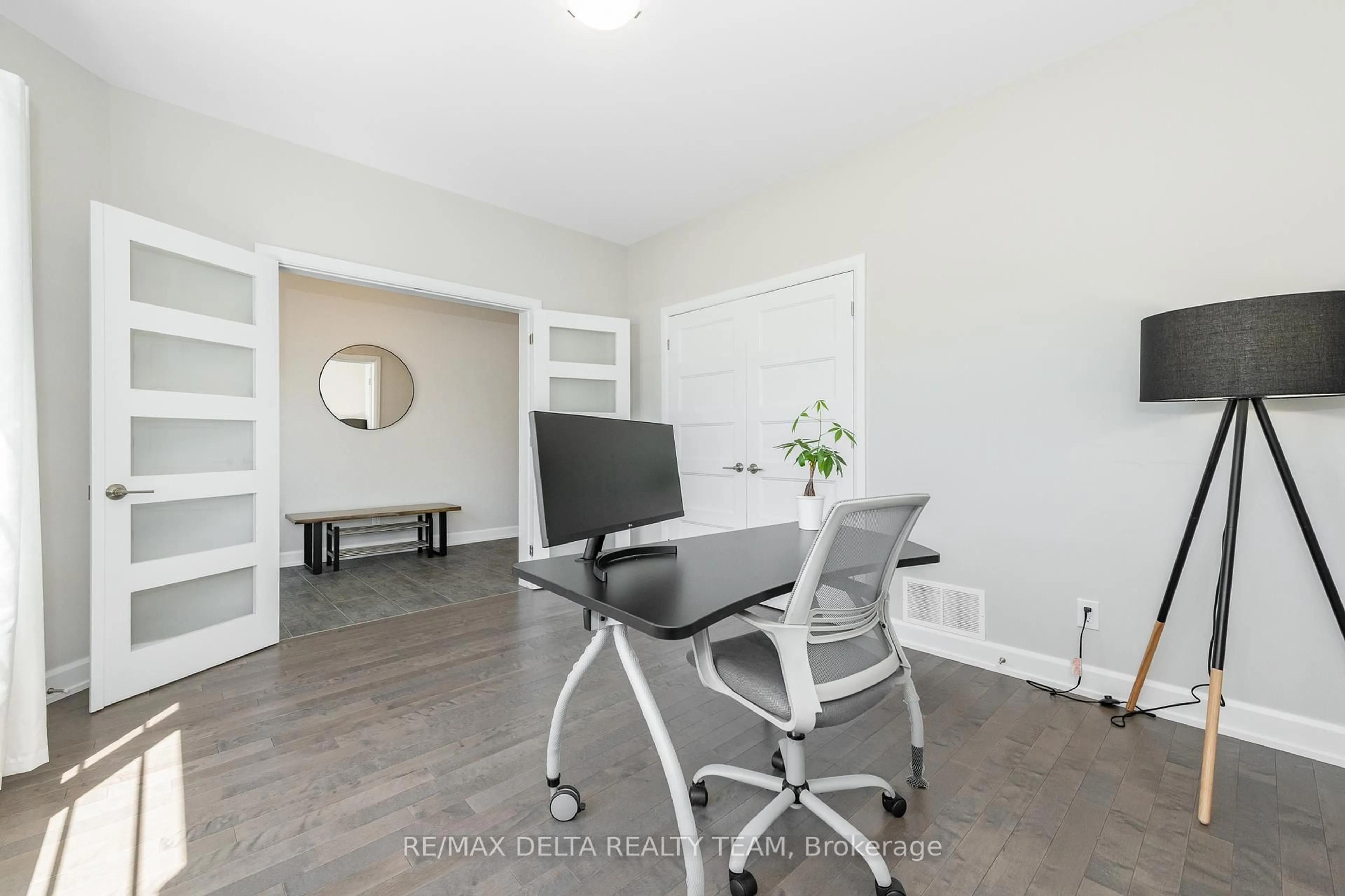 A pic of a room for 688 Geneva Cres, Russell Ontario K0A 1W0