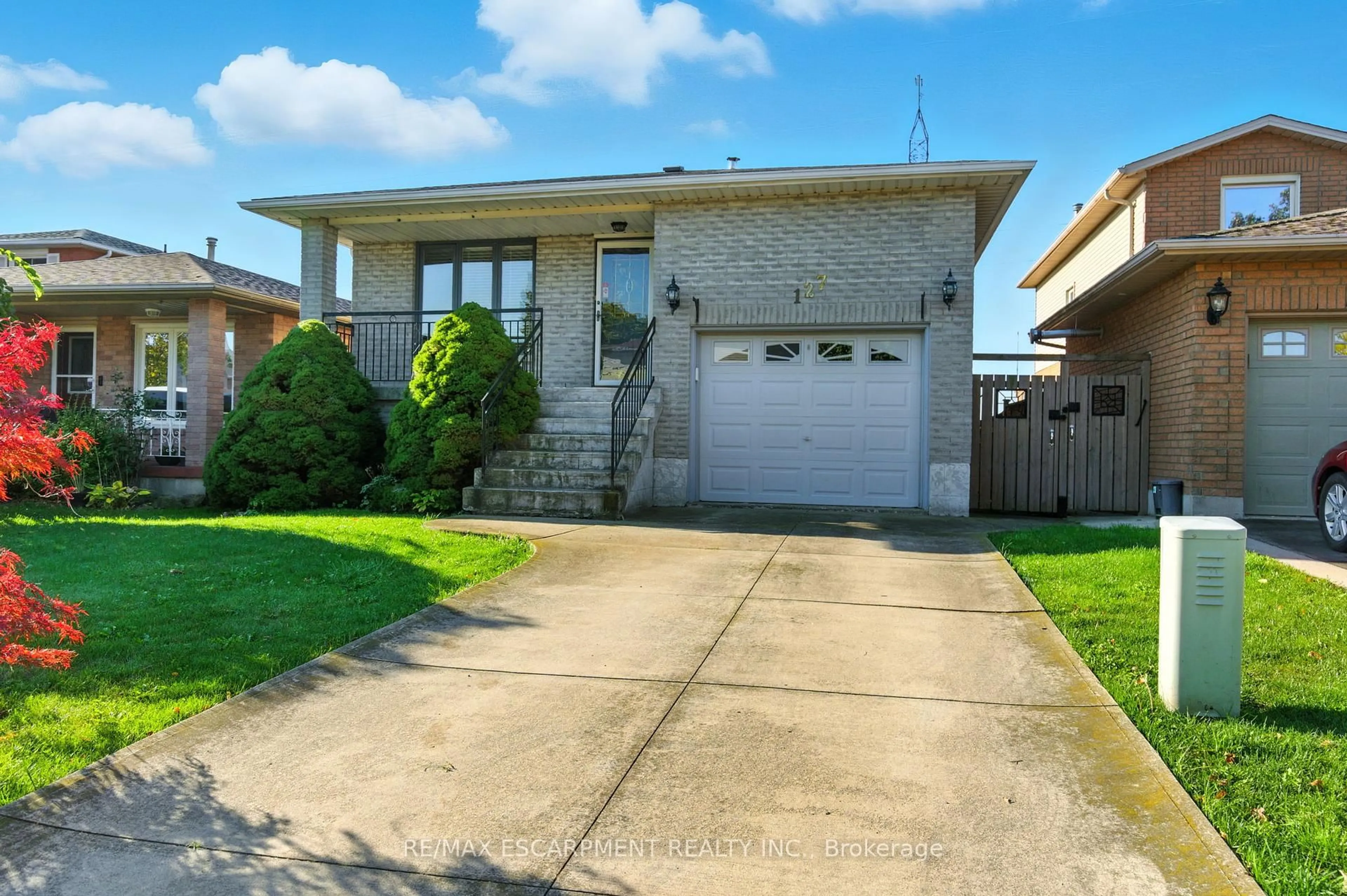 Unknown for 127 Beaverbrook Ave, Hamilton Ontario L8W 3T1