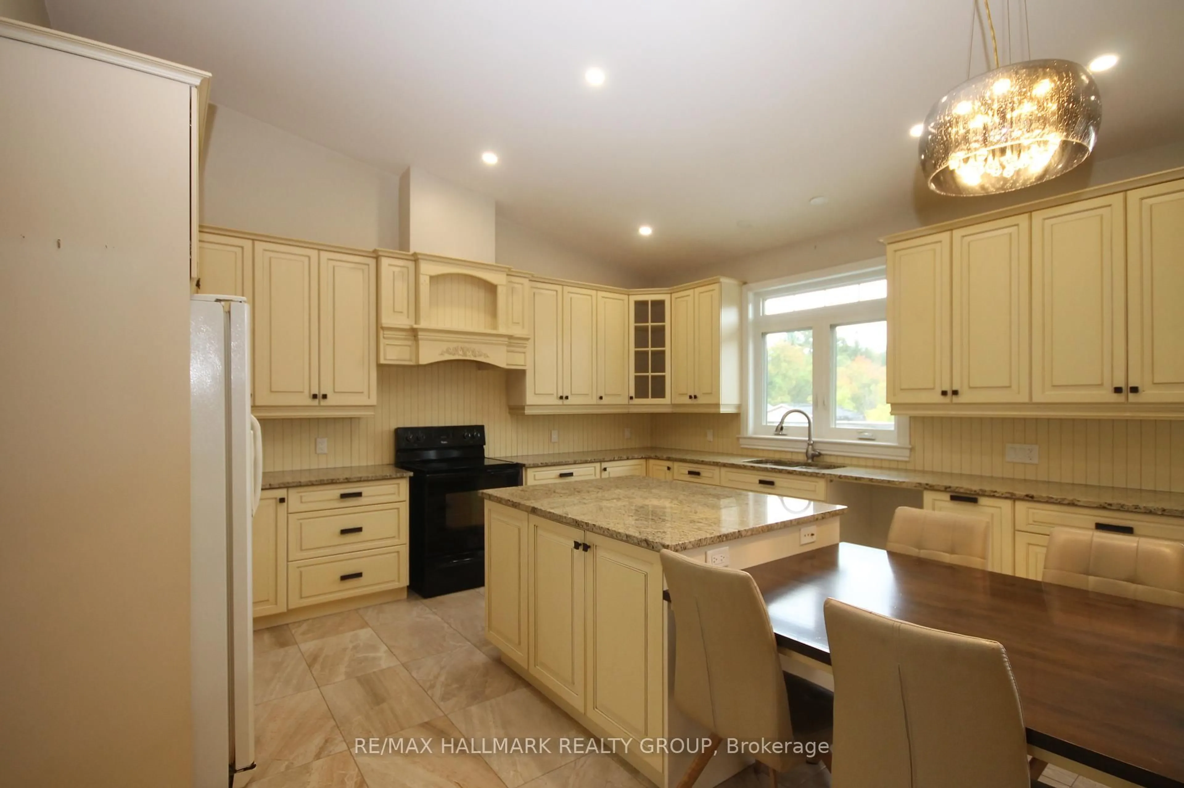 Open concept kitchen, unknown for 4 Mineview Rd, Haley Station Ontario K0J 1Y0