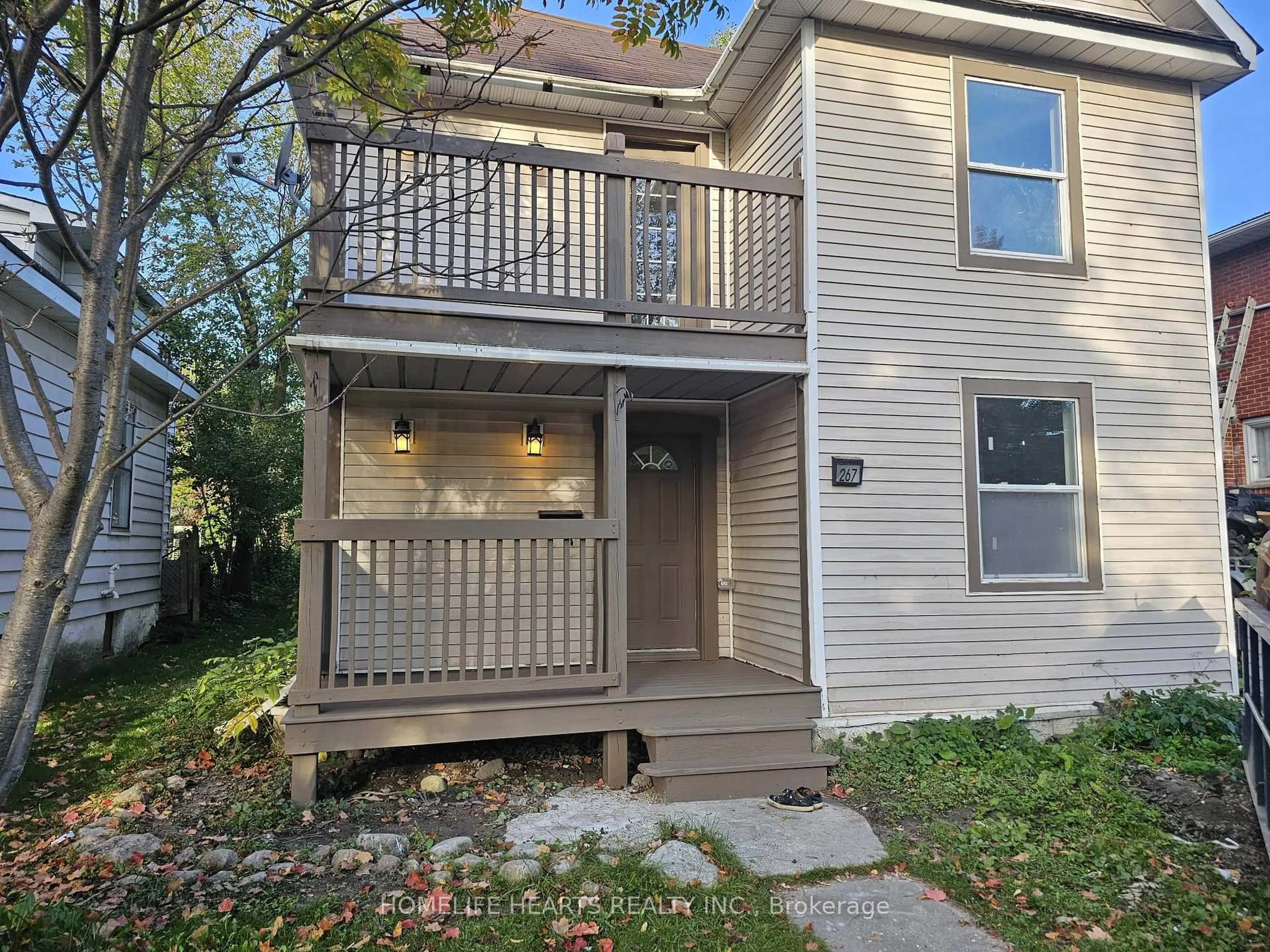 Home with vinyl exterior material, street for 267 St James St, Sault Ste Marie Ontario P6A 1P7