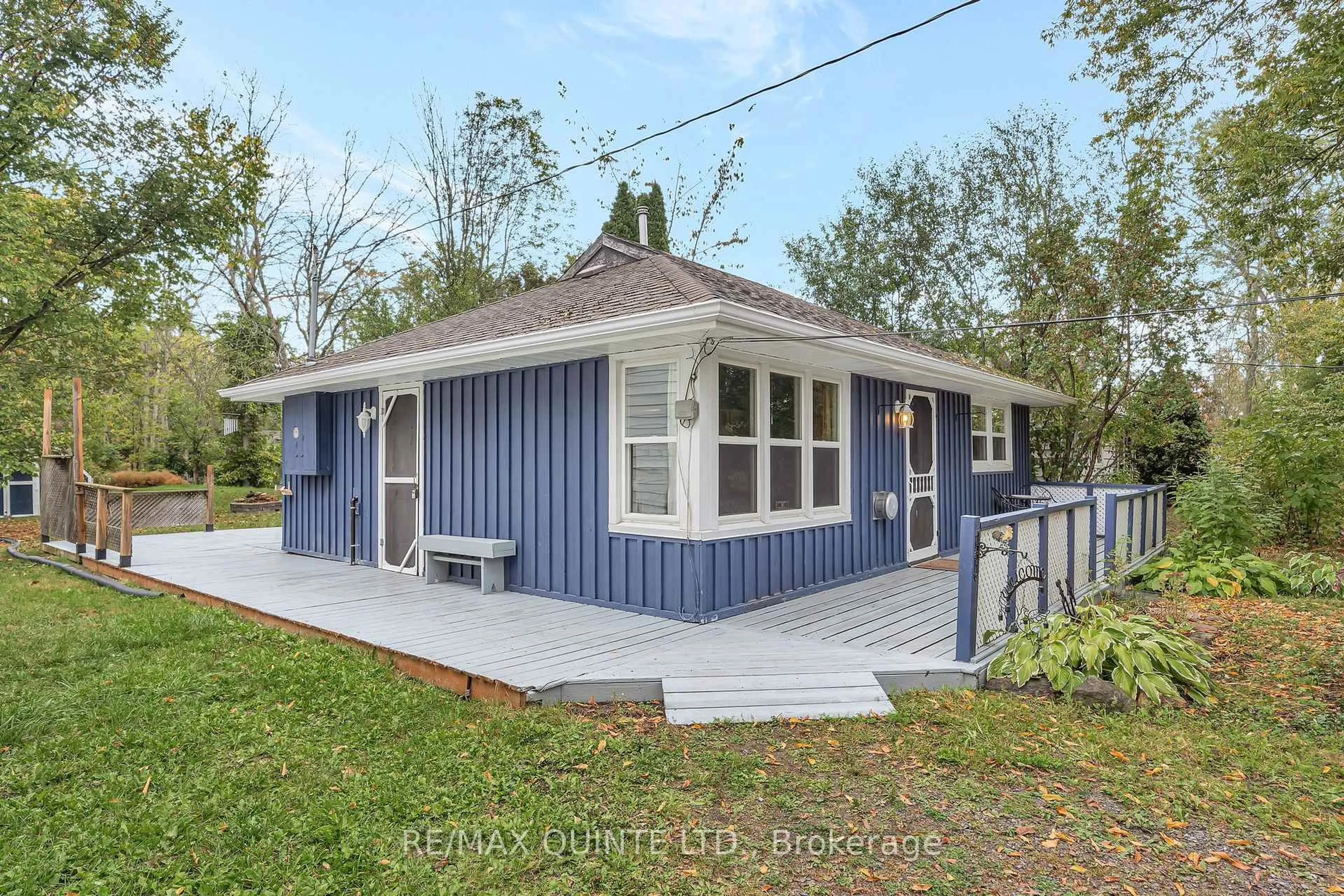 Home with vinyl exterior material, street for 754 County Road 28, Prince Edward County Ontario K8N 4Z7