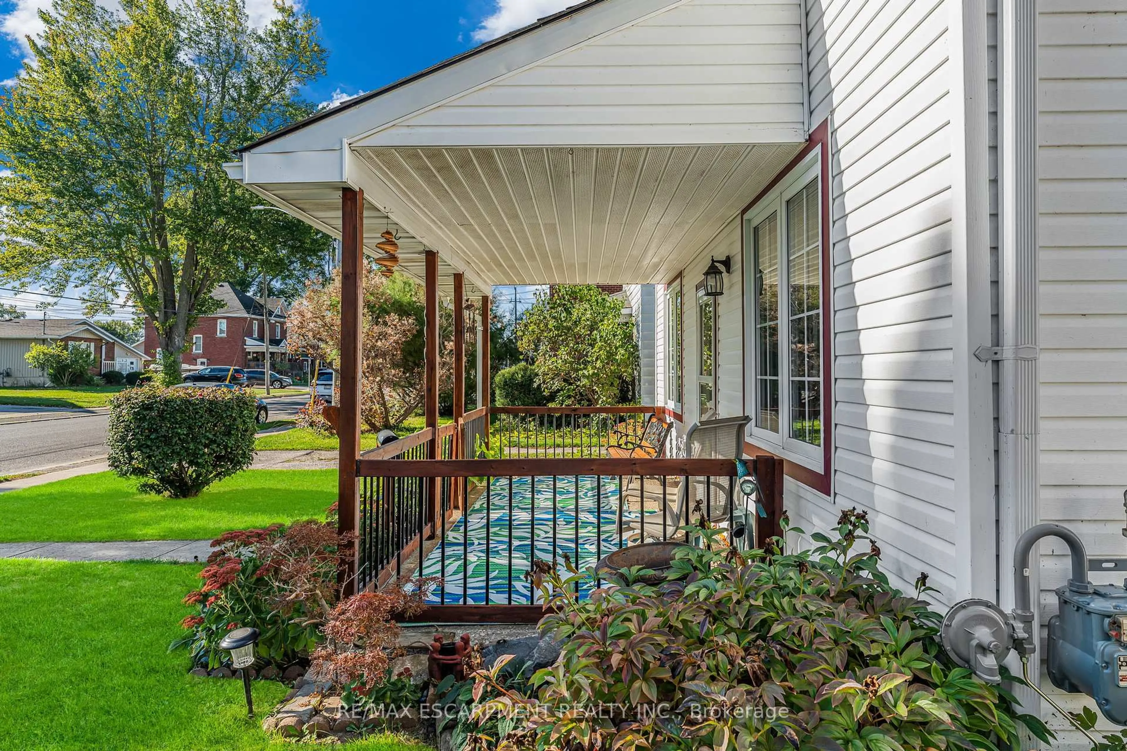 Patio, water/lake/river/ocean view for 620 CEDAR St, Haldimand Ontario N1A 2J6