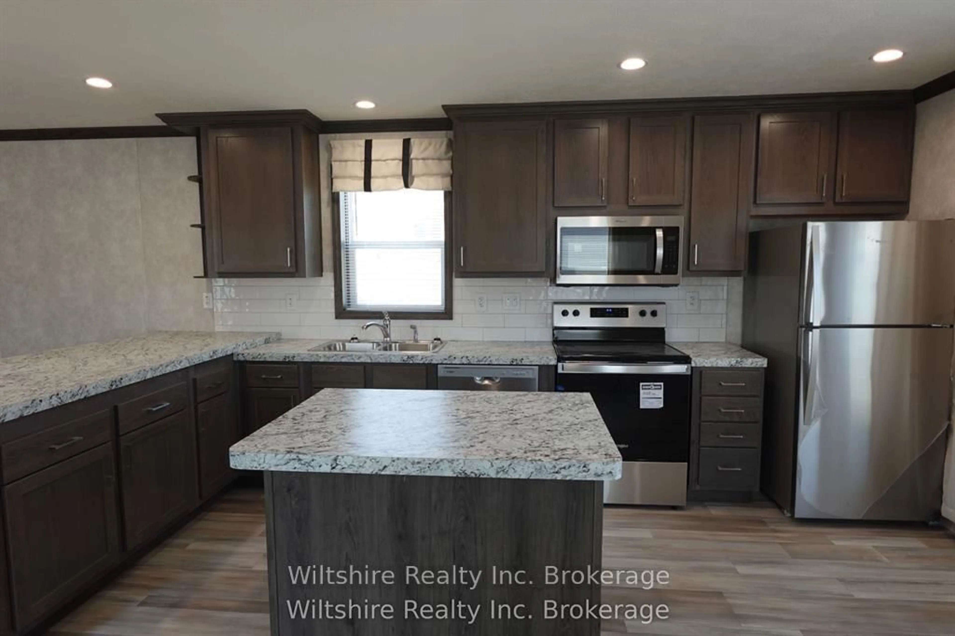 Open concept kitchen, unknown for 11981 Plank Rd (tillsonburg) Rd #9, Bayham Ontario N4G 4G9
