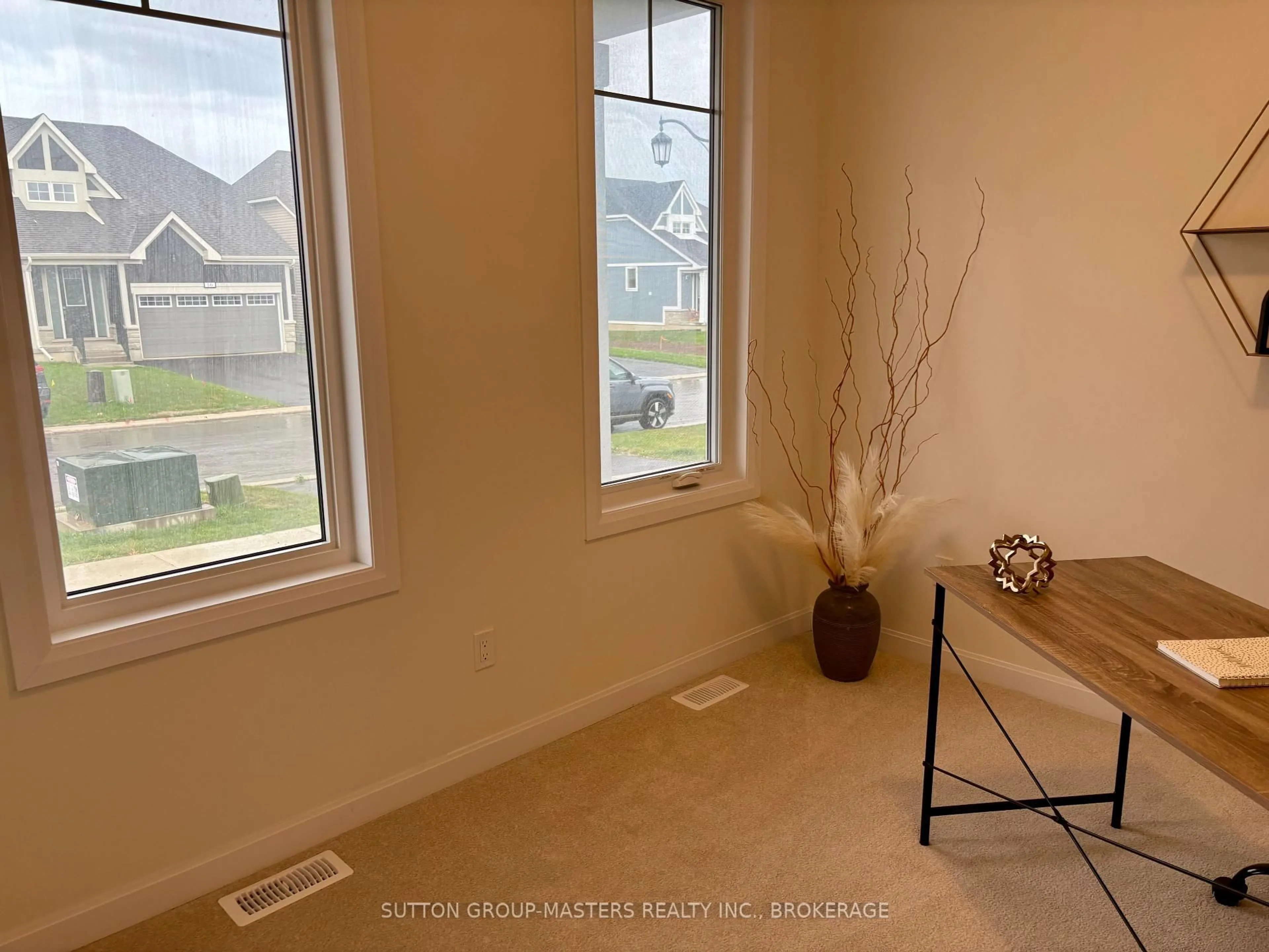 A pic of a room for 19 OAKMONT Dr, Bath Ontario K0H 1G0