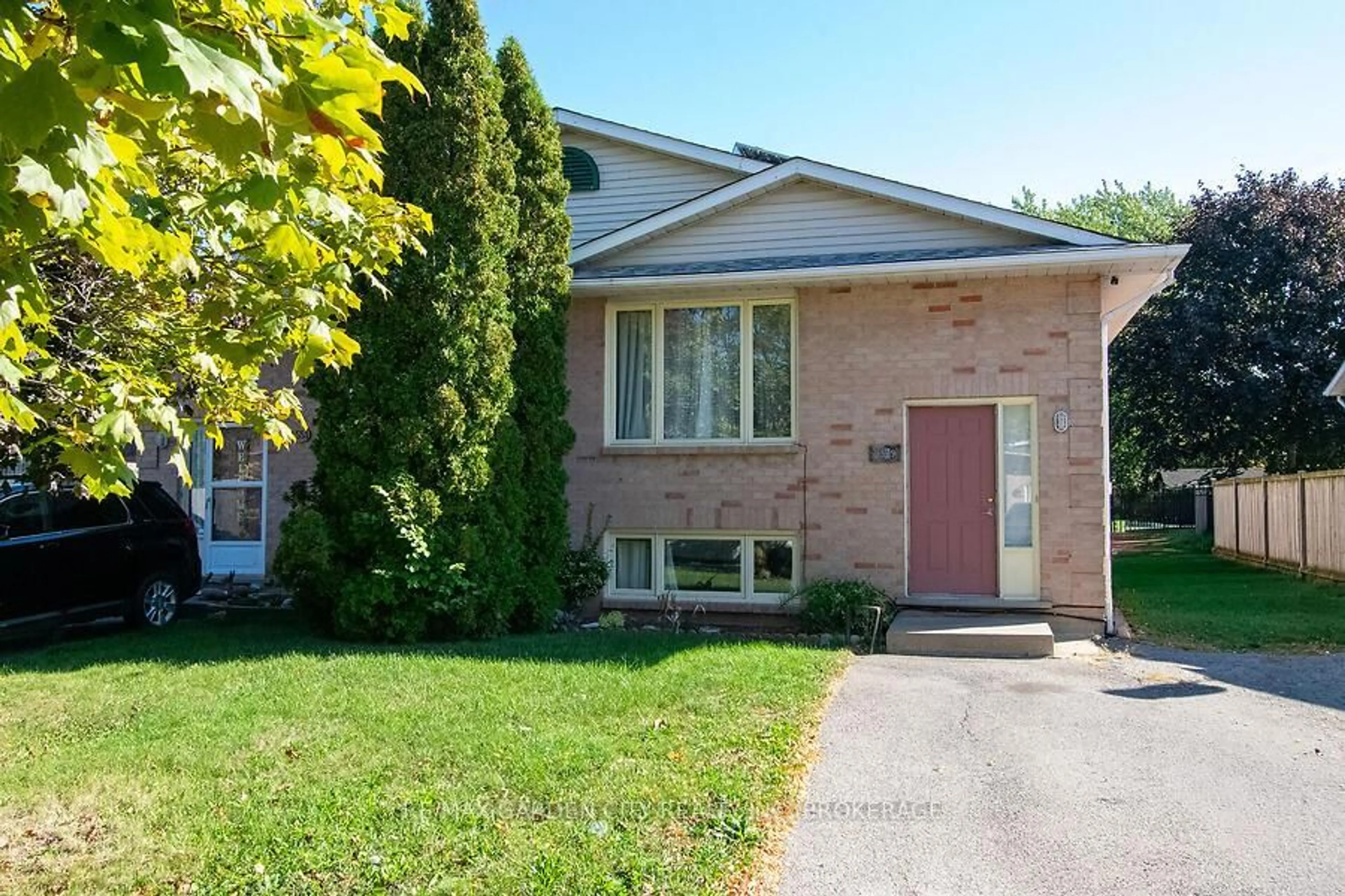 Home with brick exterior material, street for 4549 Carriage Rd, Lincoln Ontario L3J 0C2
