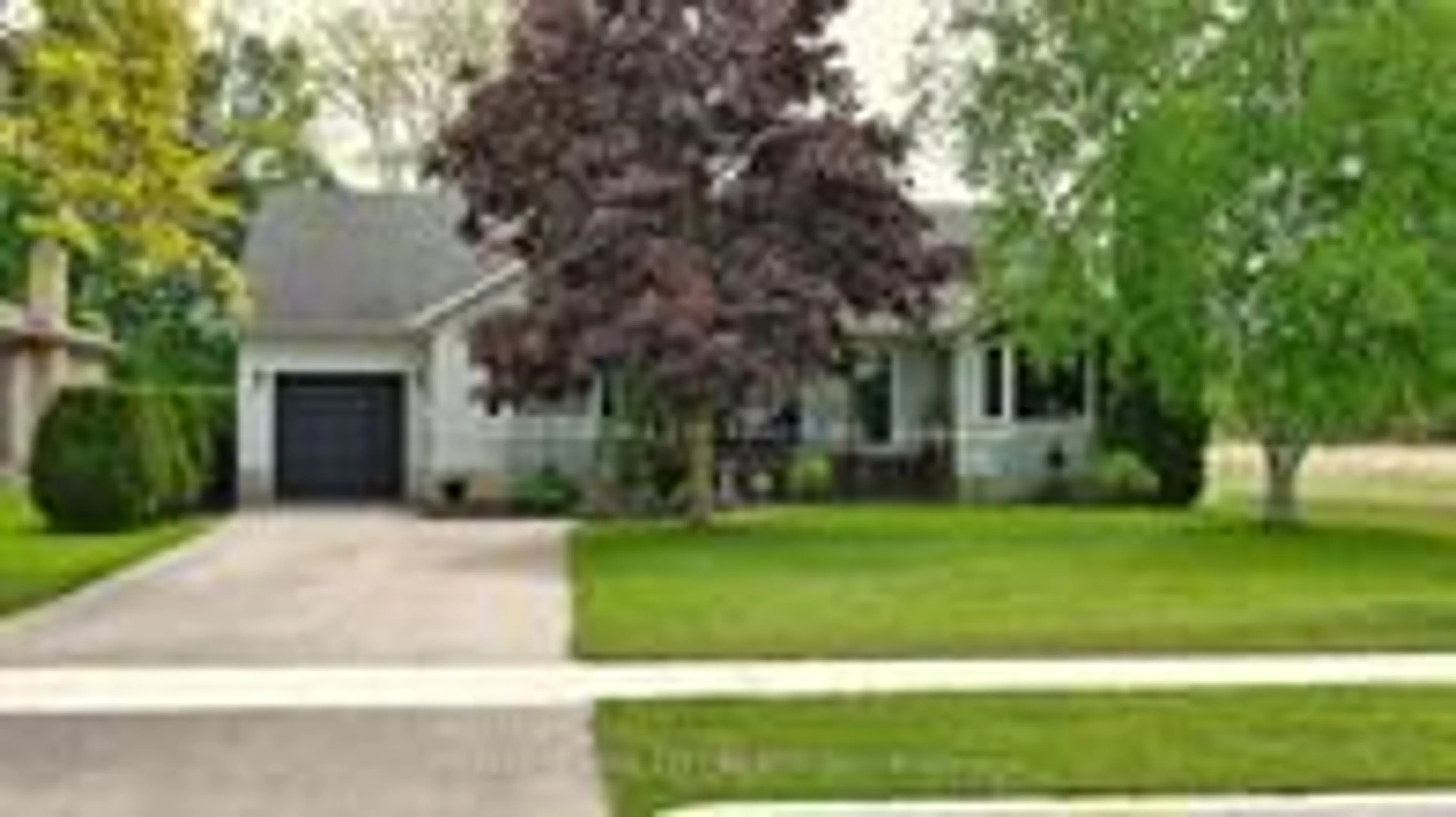 Home with vinyl exterior material, street for 212 Queen St, West Elgin Ontario N0L 2C0