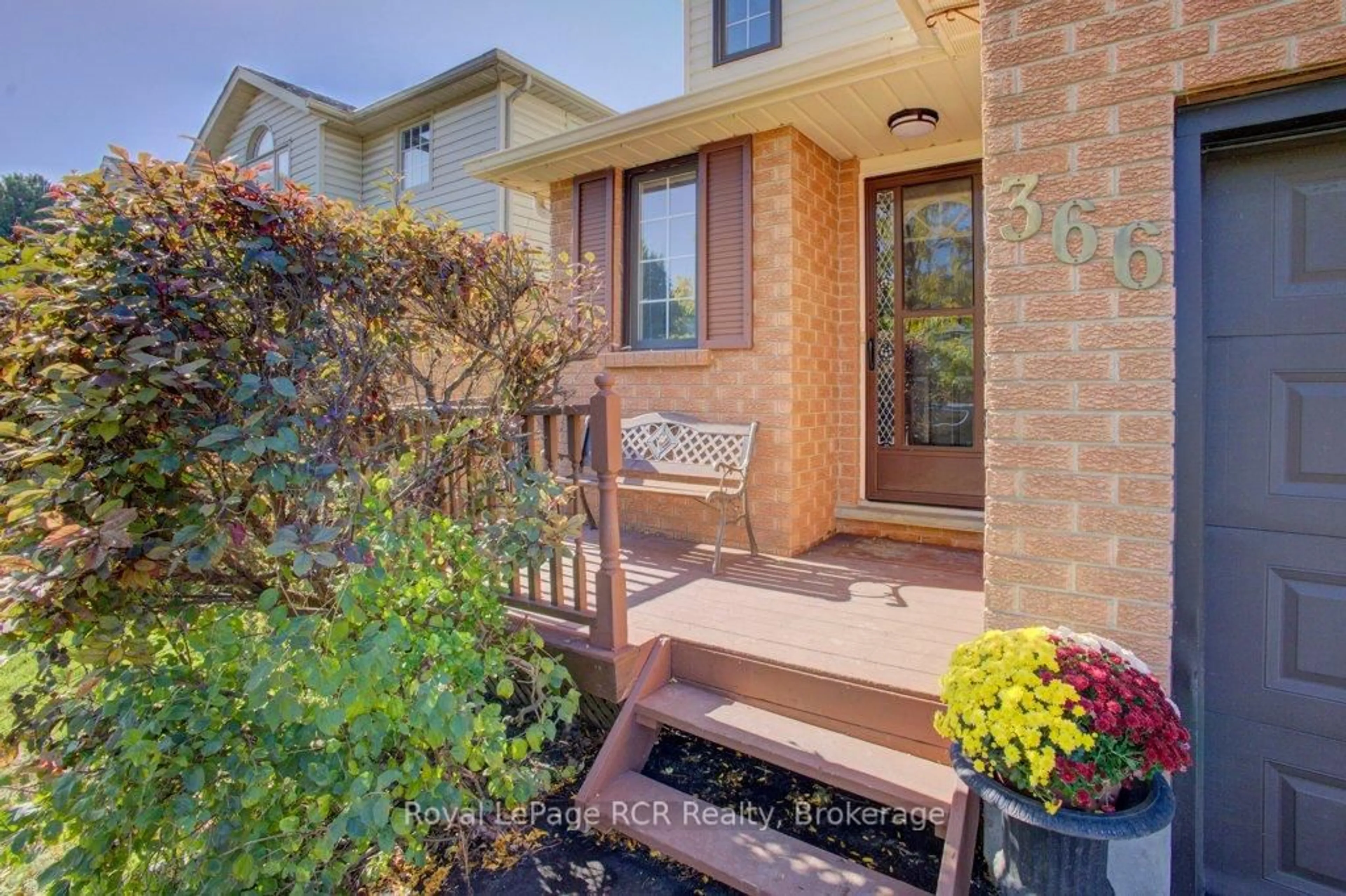 Indoor entryway for 366 Auden Rd, Guelph Ontario N1E 6V5