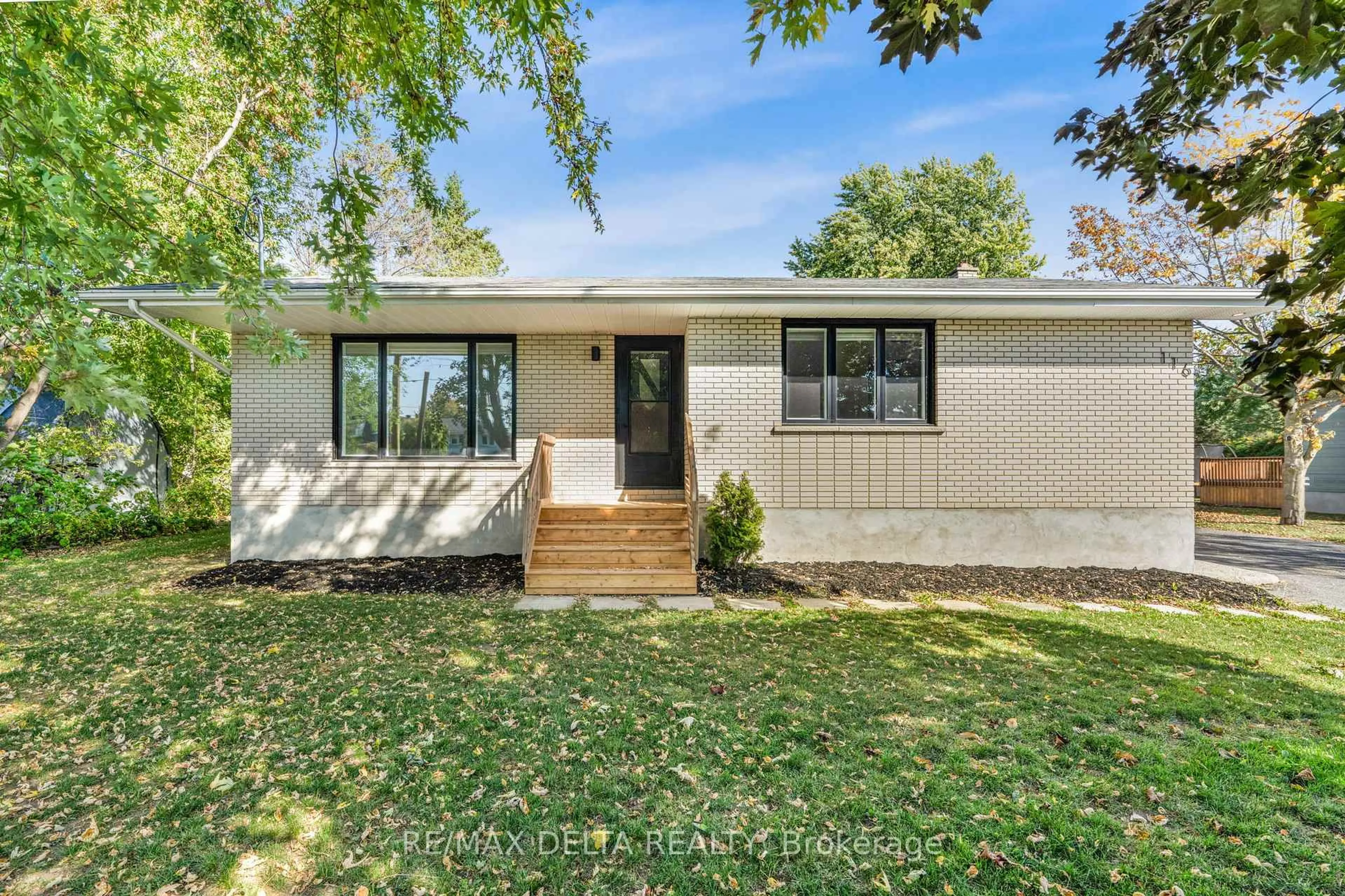 Home with vinyl exterior material, street for 116 Guy St, The Nation Ontario K0C 2B0