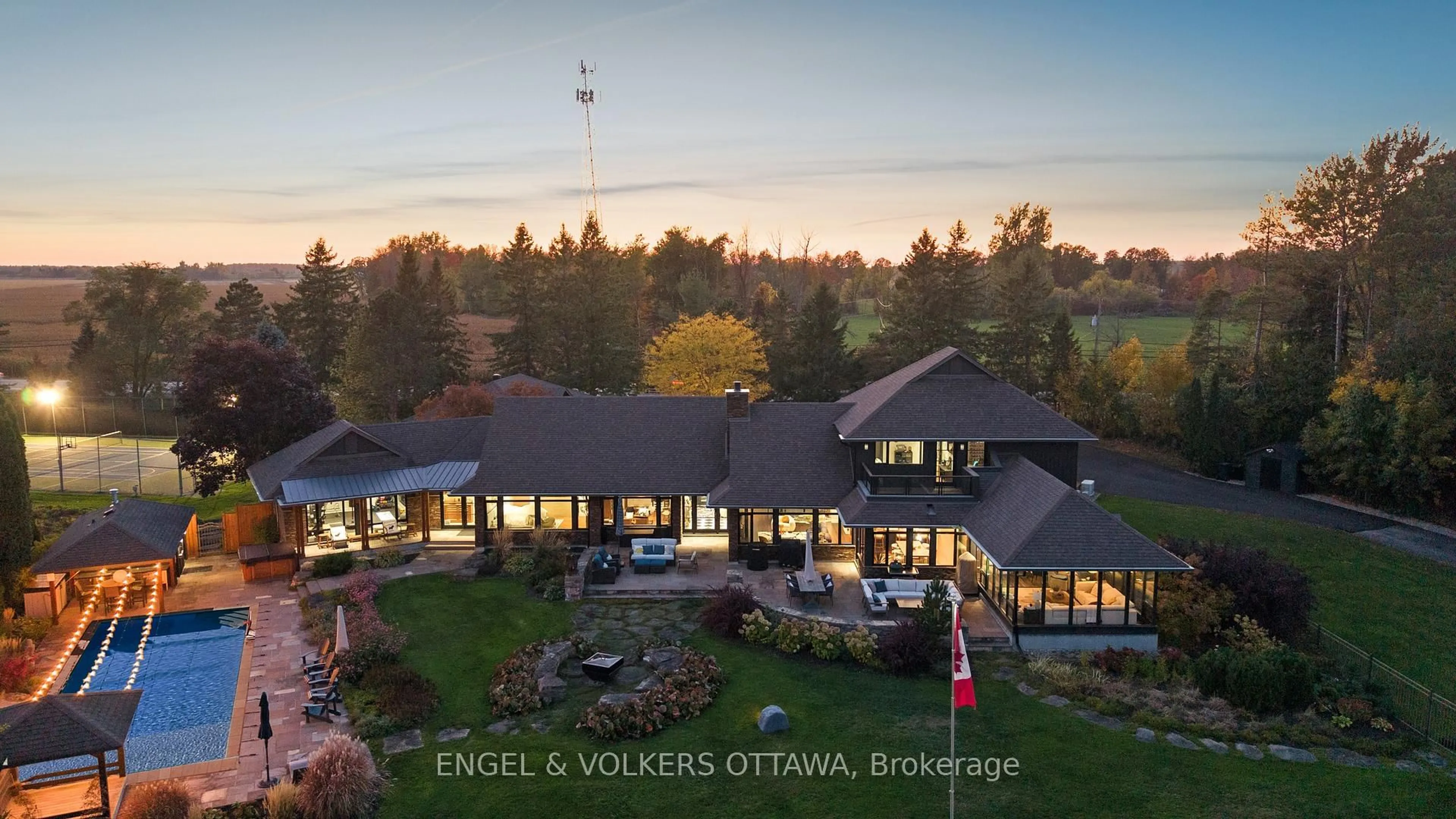 A pic from outside/outdoor area/front of a property/back of a property/a pic from drone, water/lake/river/ocean view for 6351 Rideau Valley Dr, Manotick Ontario K4M 1B3