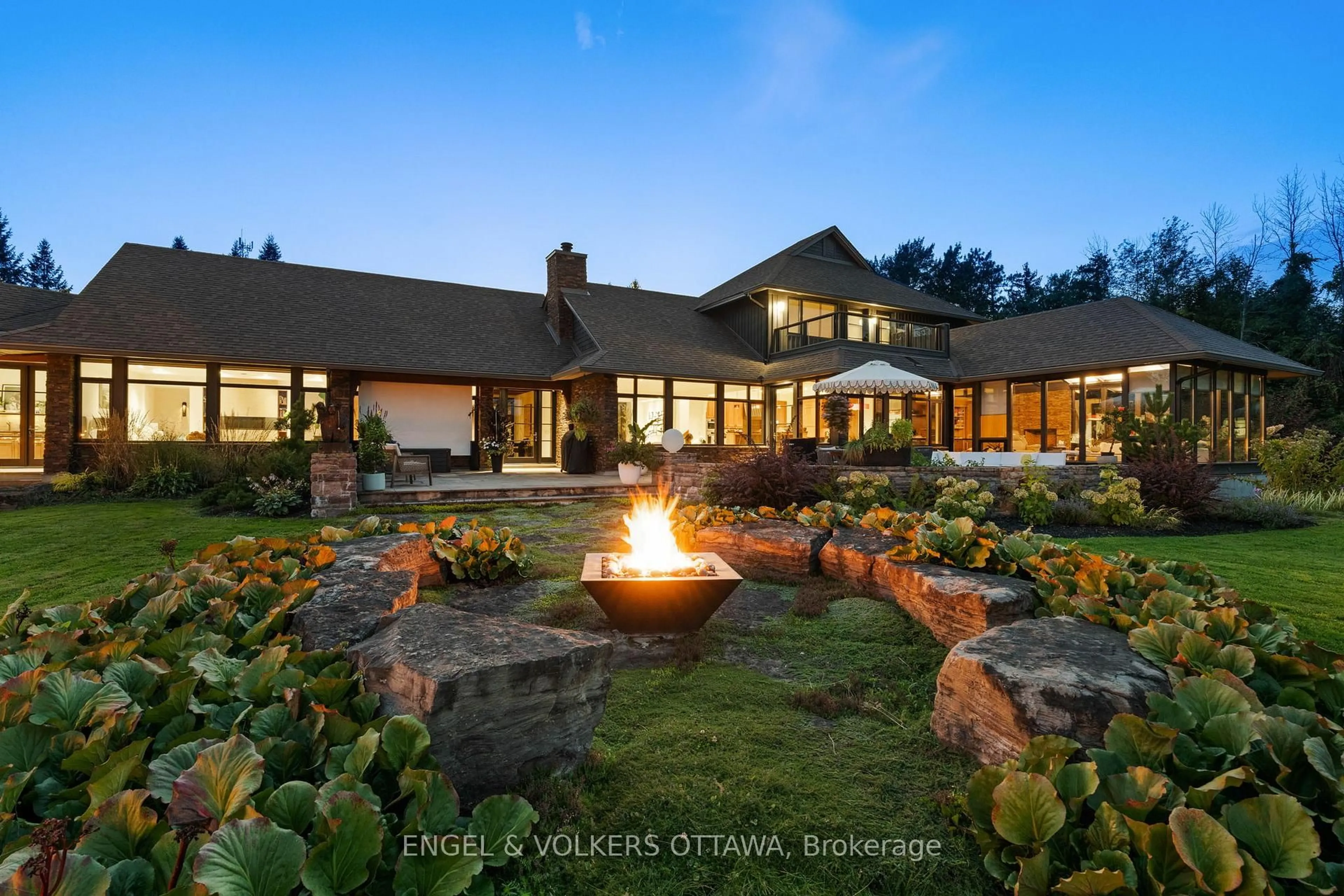Patio, unknown for 6351 Rideau Valley Dr, Manotick Ontario K4M 1B3