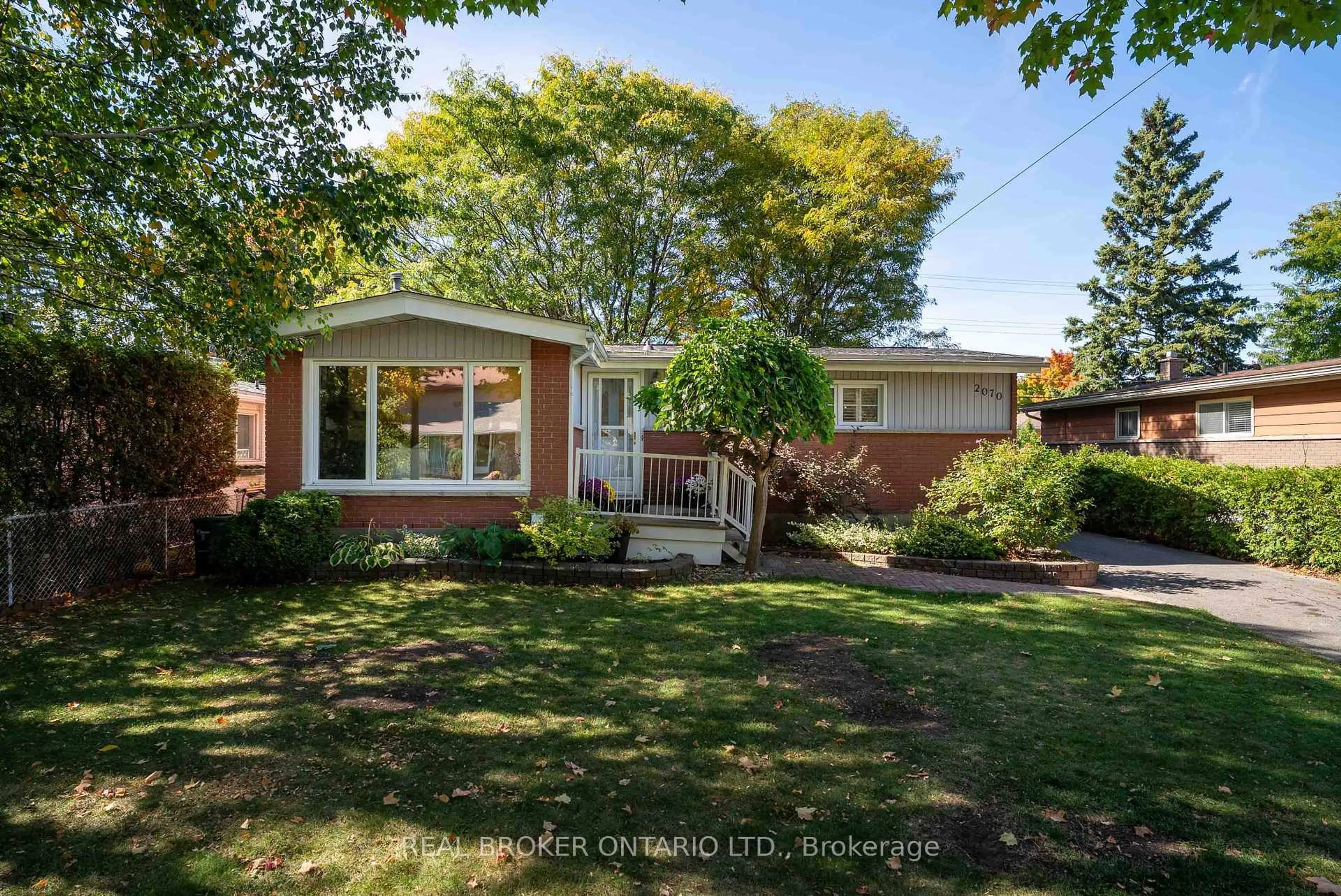 Home with brick exterior material, street for 2070 Cornish St, Ottawa Ontario K1G 2R8