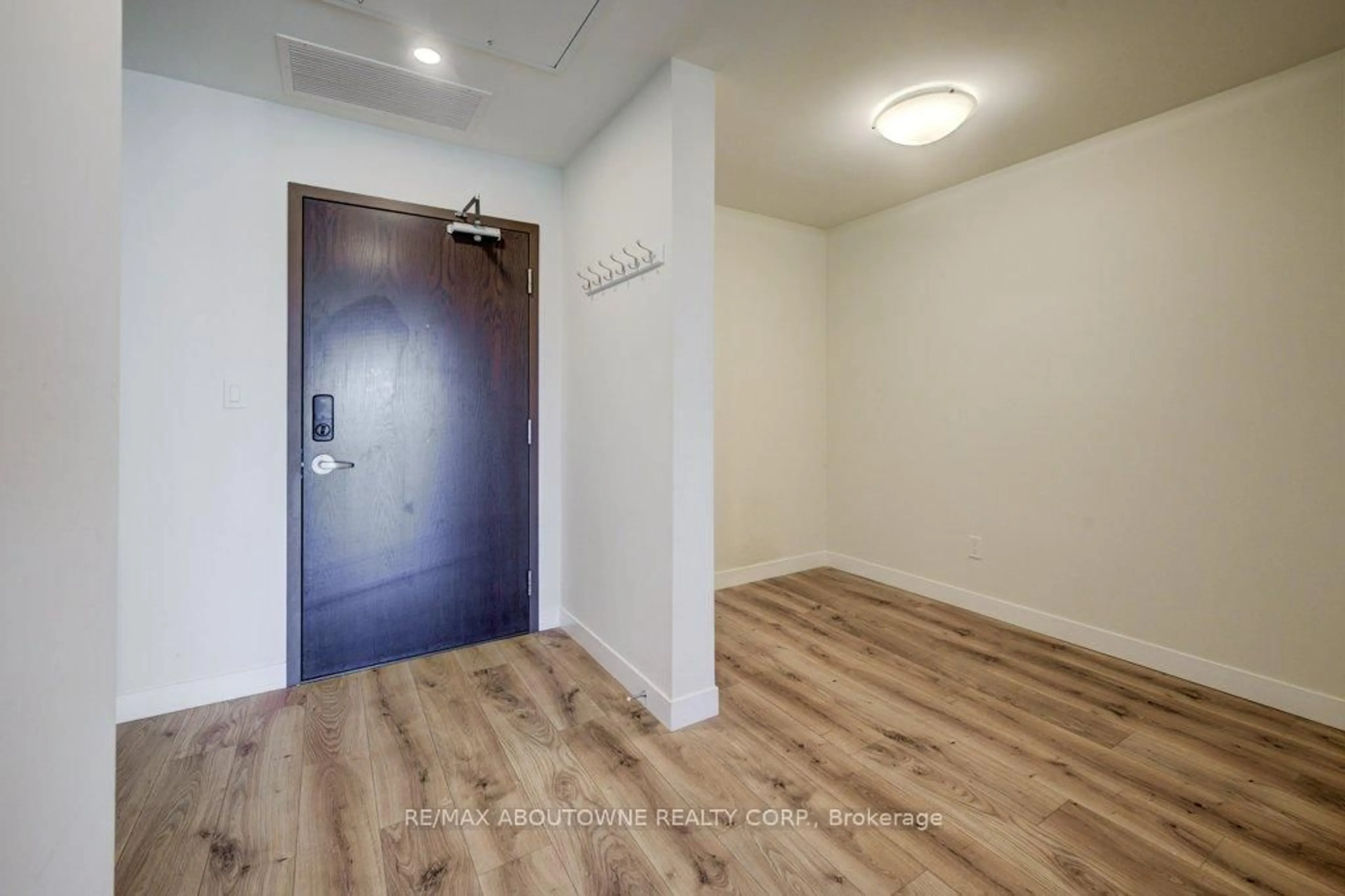 Unknown for 60 Frederick St #903, Kitchener Ontario N2H 0C7