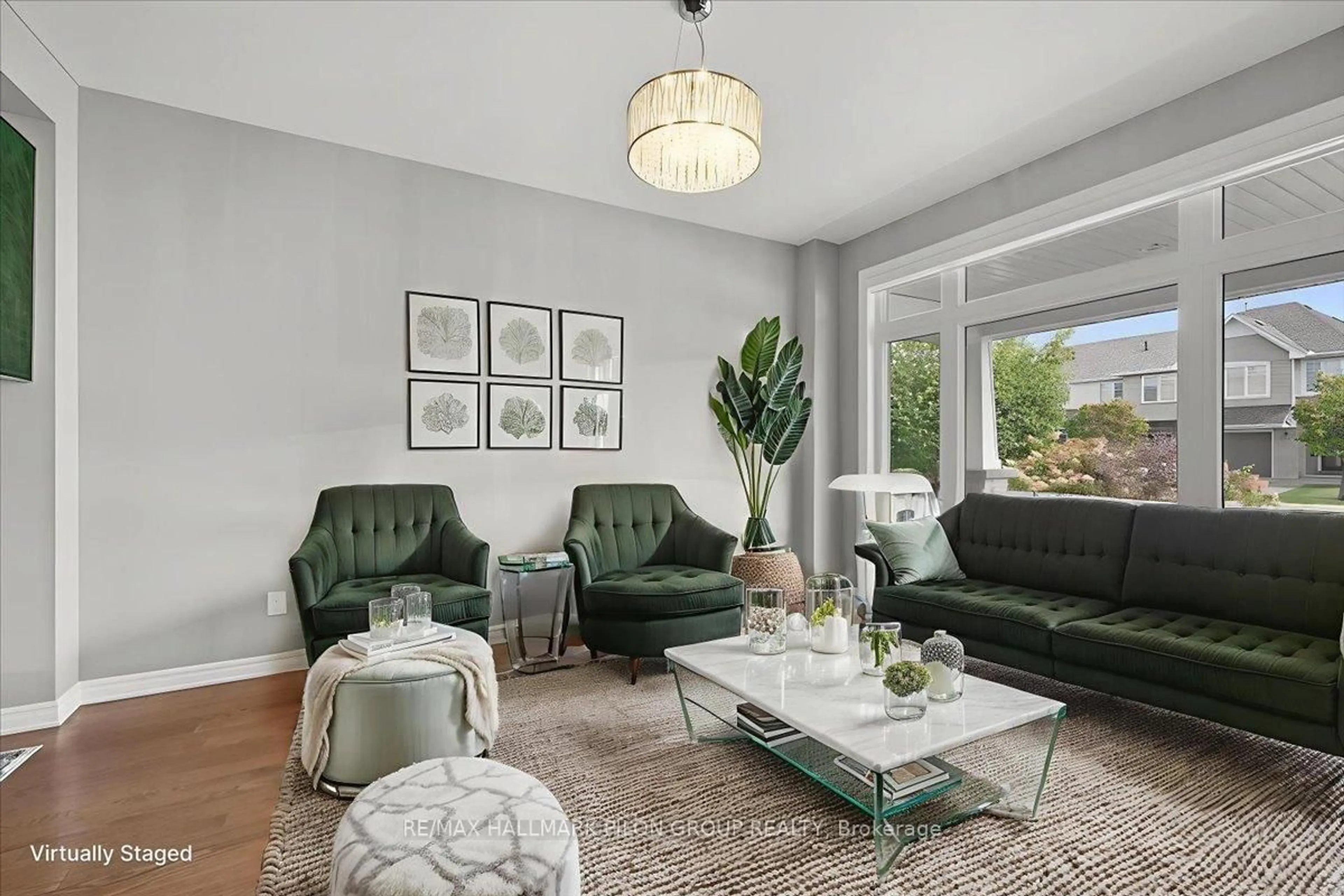 Living room with furniture, unknown for 502 Strasbourg St, Ottawa Ontario K4A 0M7