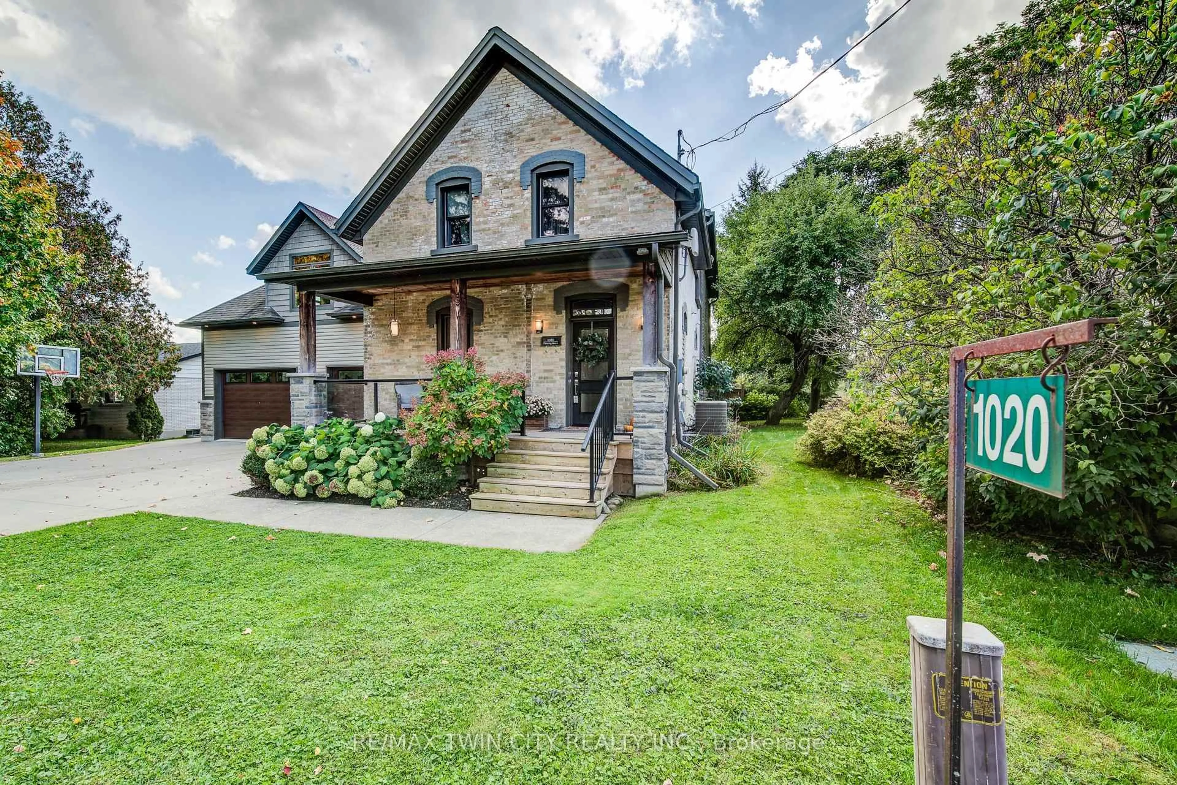 Home with brick exterior material, street for 1020 Doering St, Wellesley Ontario N0B 2T0
