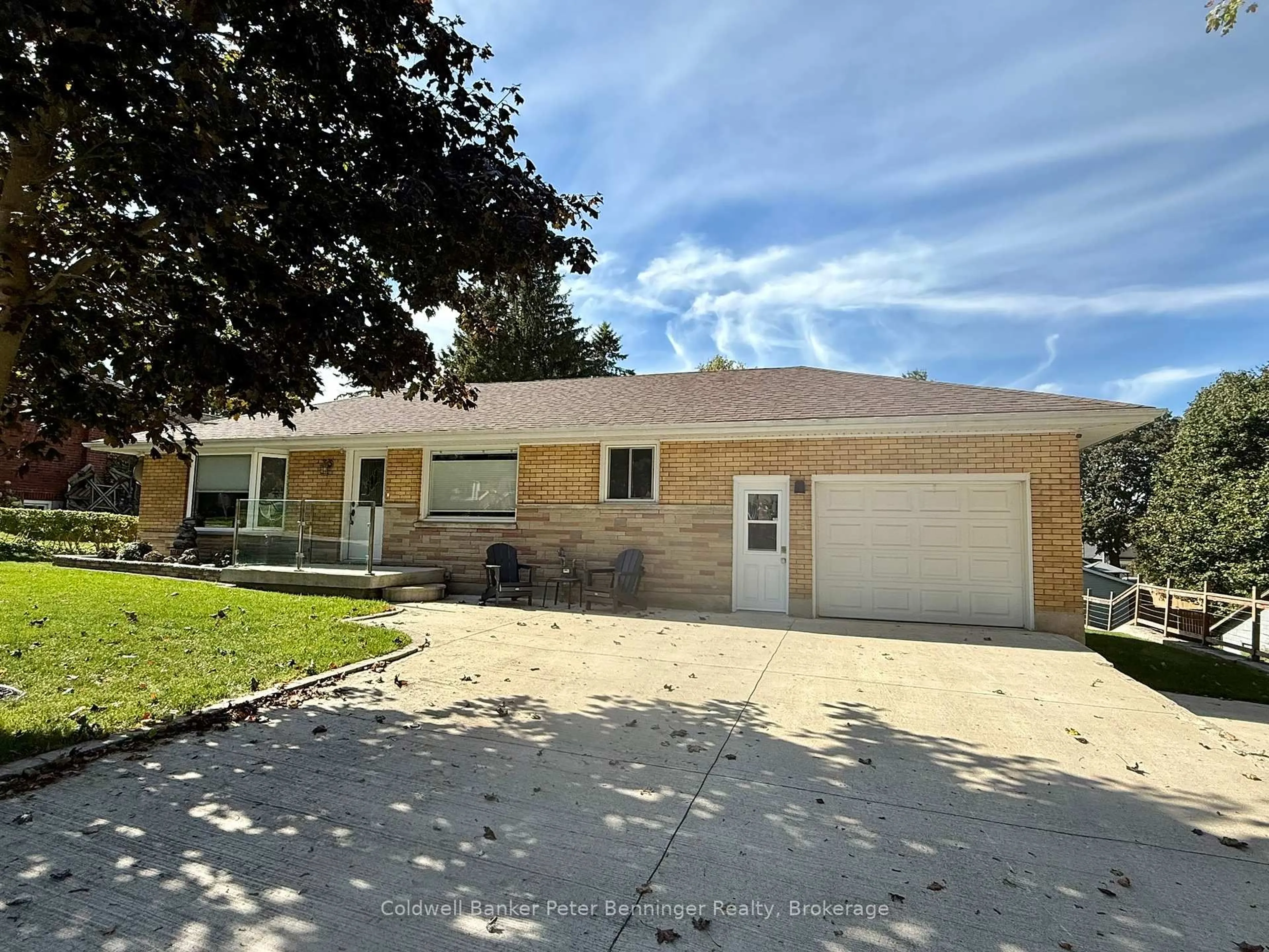 Unknown for 10 Brownlee St, South Bruce Ontario N0G 2S0