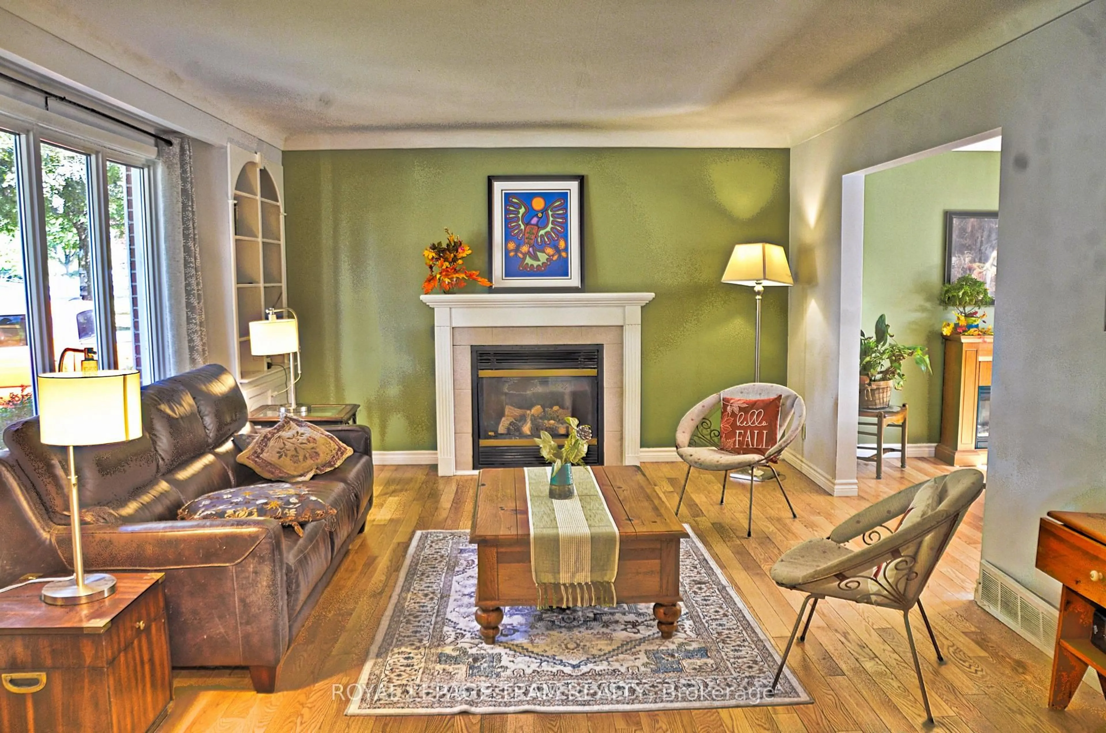 Living room with furniture, unknown for 209 Reynolds Dr, Brockville Ontario K6V 1X8