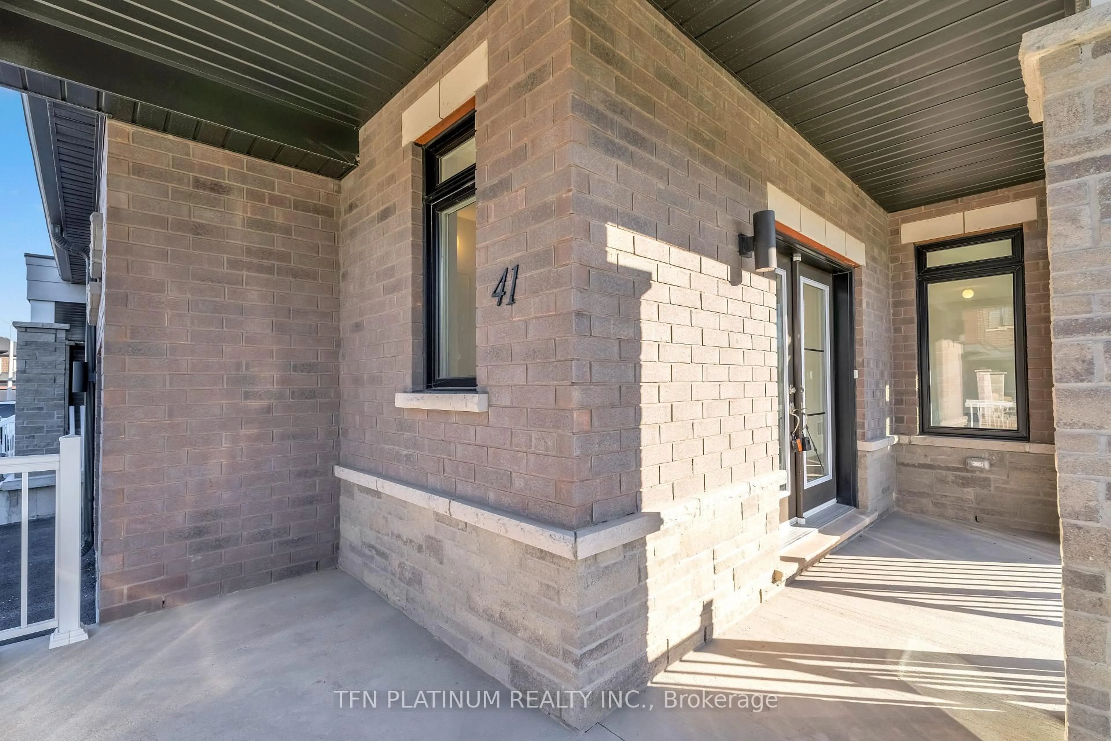 Unknown for 41 Bentgrass Dr, Welland Ontario L3B 0H4