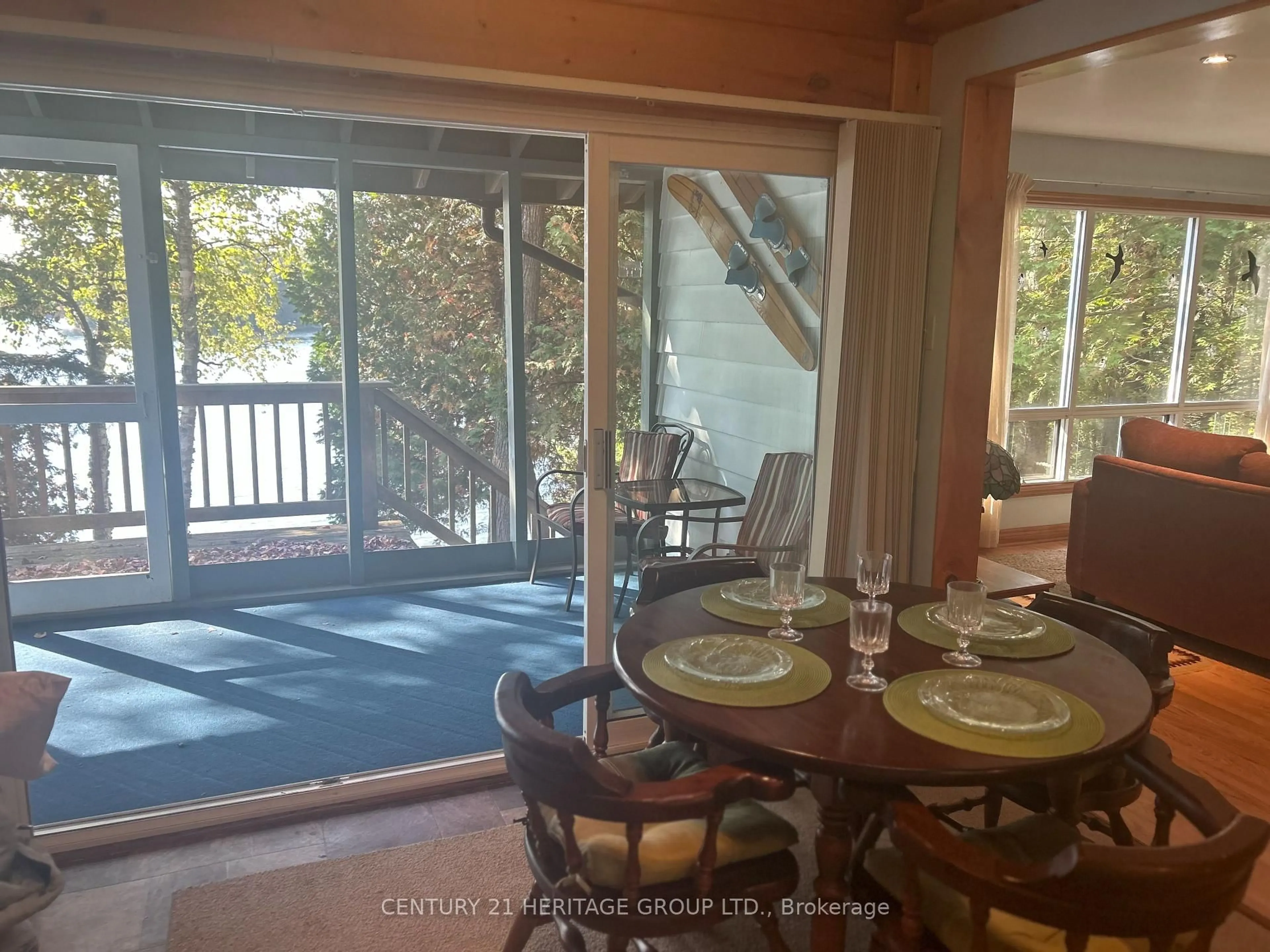 Dining room, unknown for 49 Point Rd, Seguin Ontario P2A 0B2